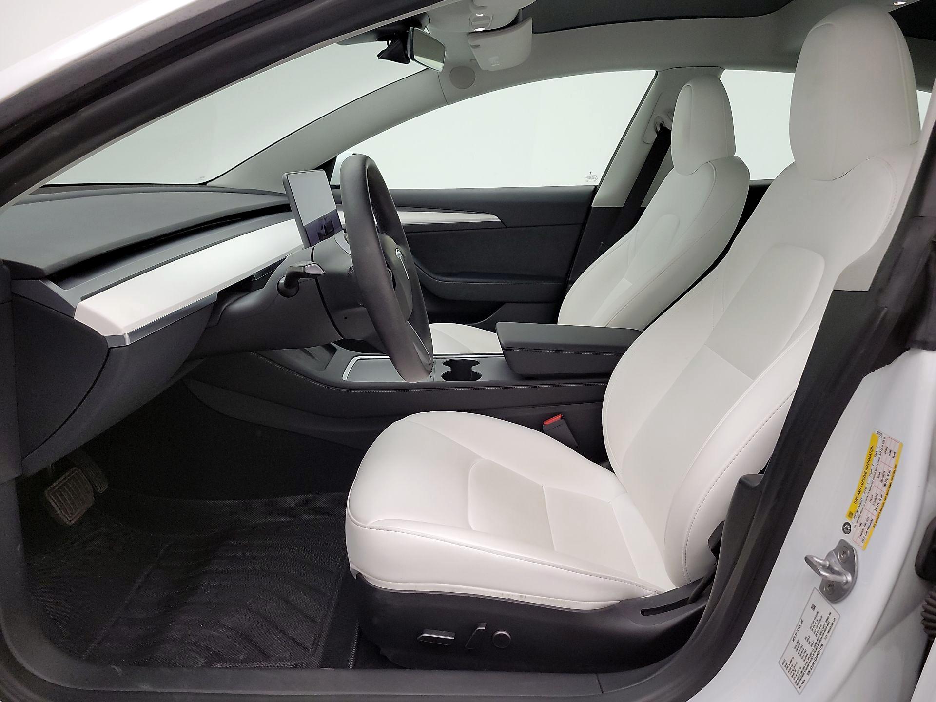 Thumbnail: 2023 Tesla Model 3 - 11