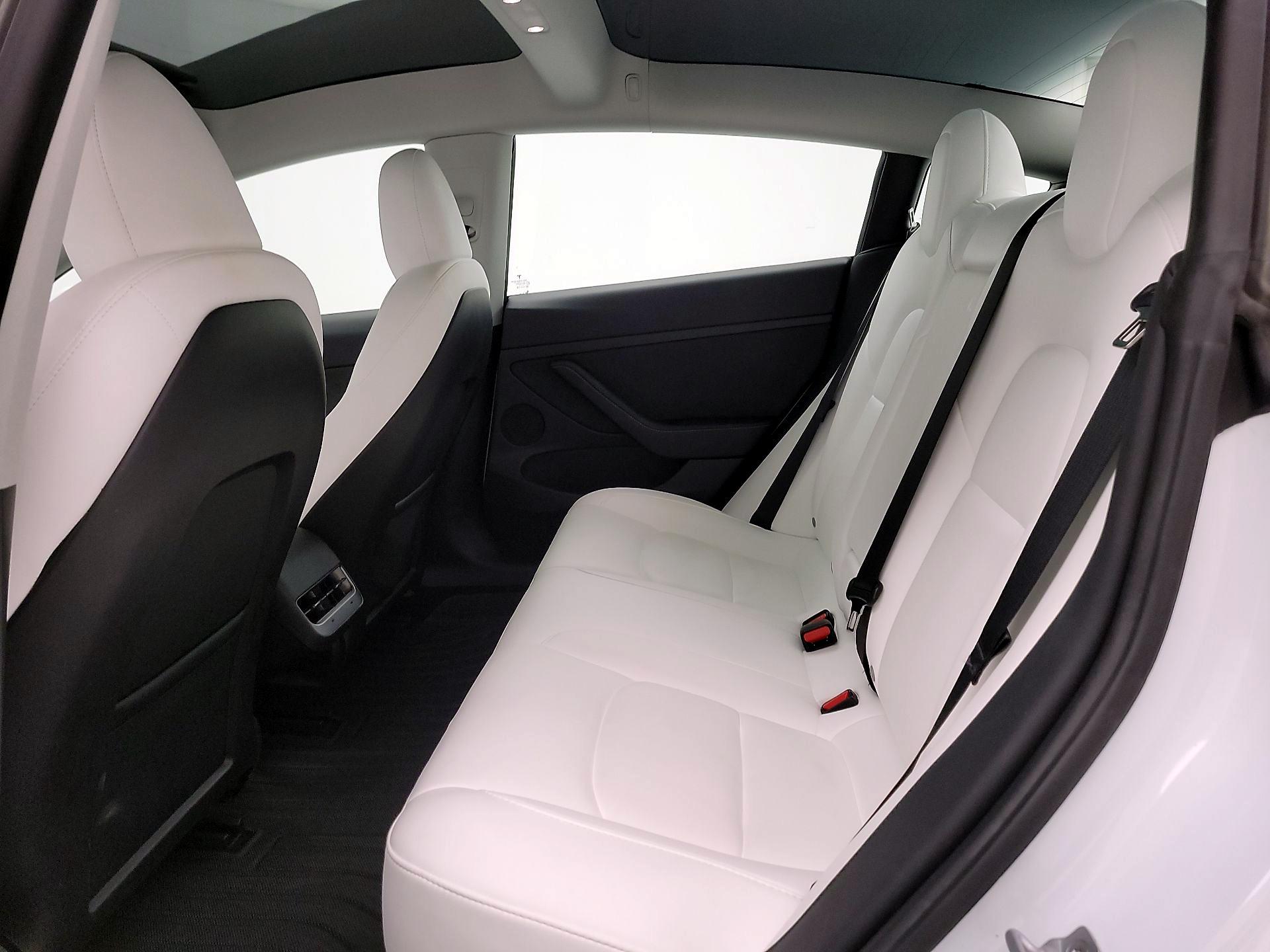 Thumbnail: 2023 Tesla Model 3 - 20