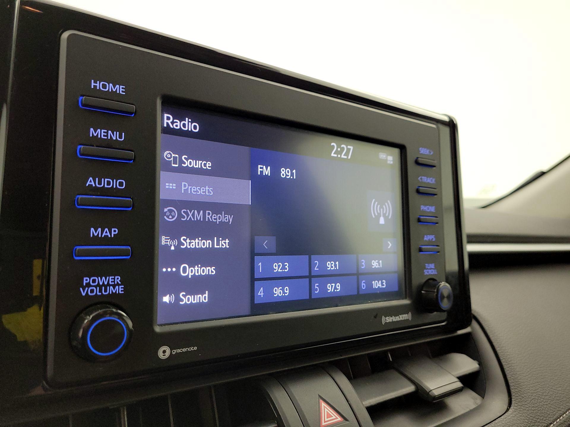 Thumbnail: 2020 Toyota RAV4 - 15