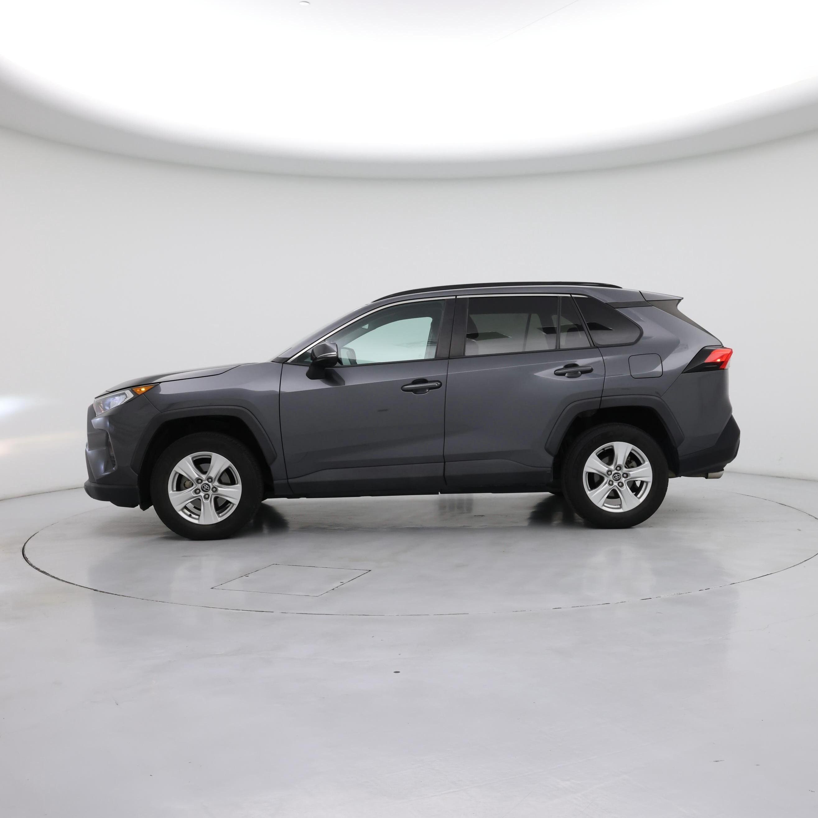 Thumbnail: 2020 Toyota RAV4 - 3