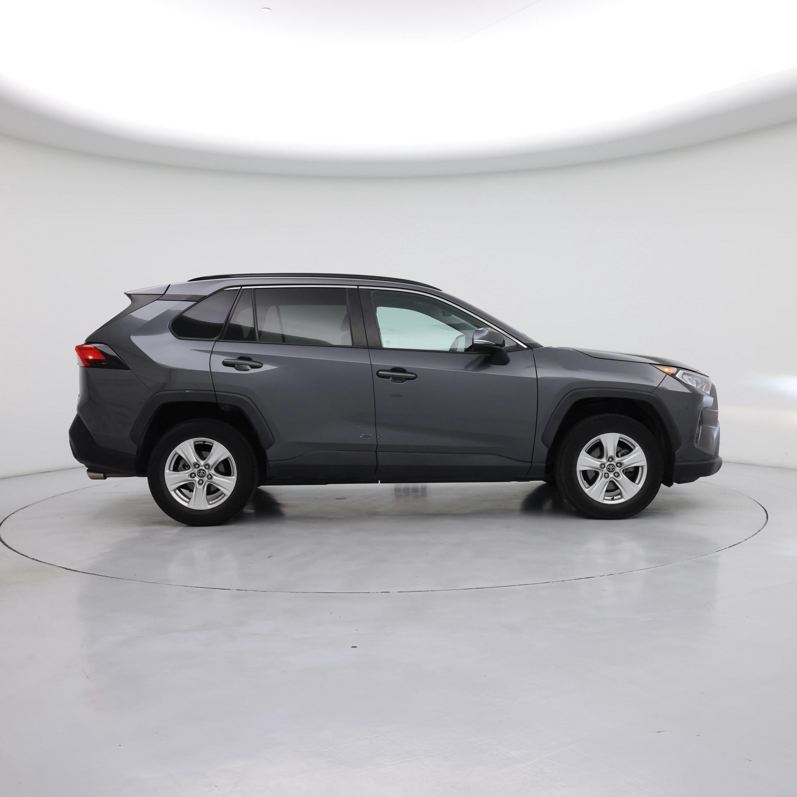 Thumbnail: 2020 Toyota RAV4 - 7