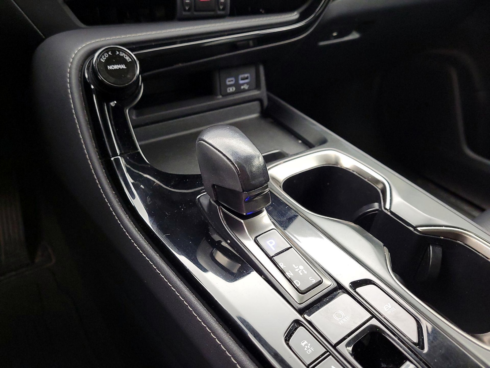 2024 Lexus NX Hybrid 350h - Photo 18