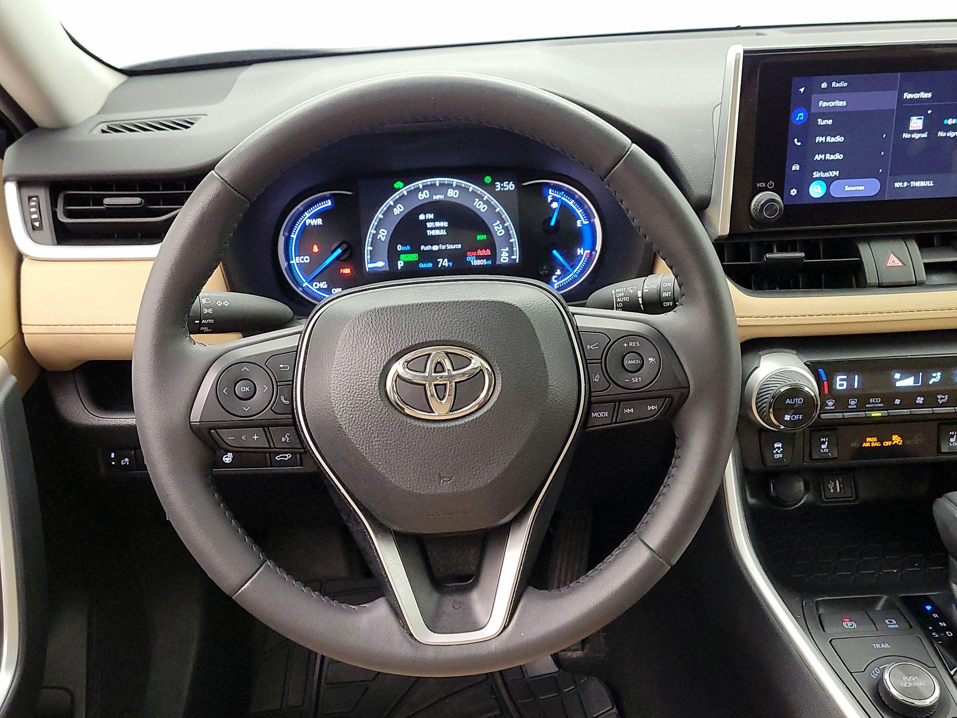 Thumbnail: 2025 Toyota RAV4 - 10