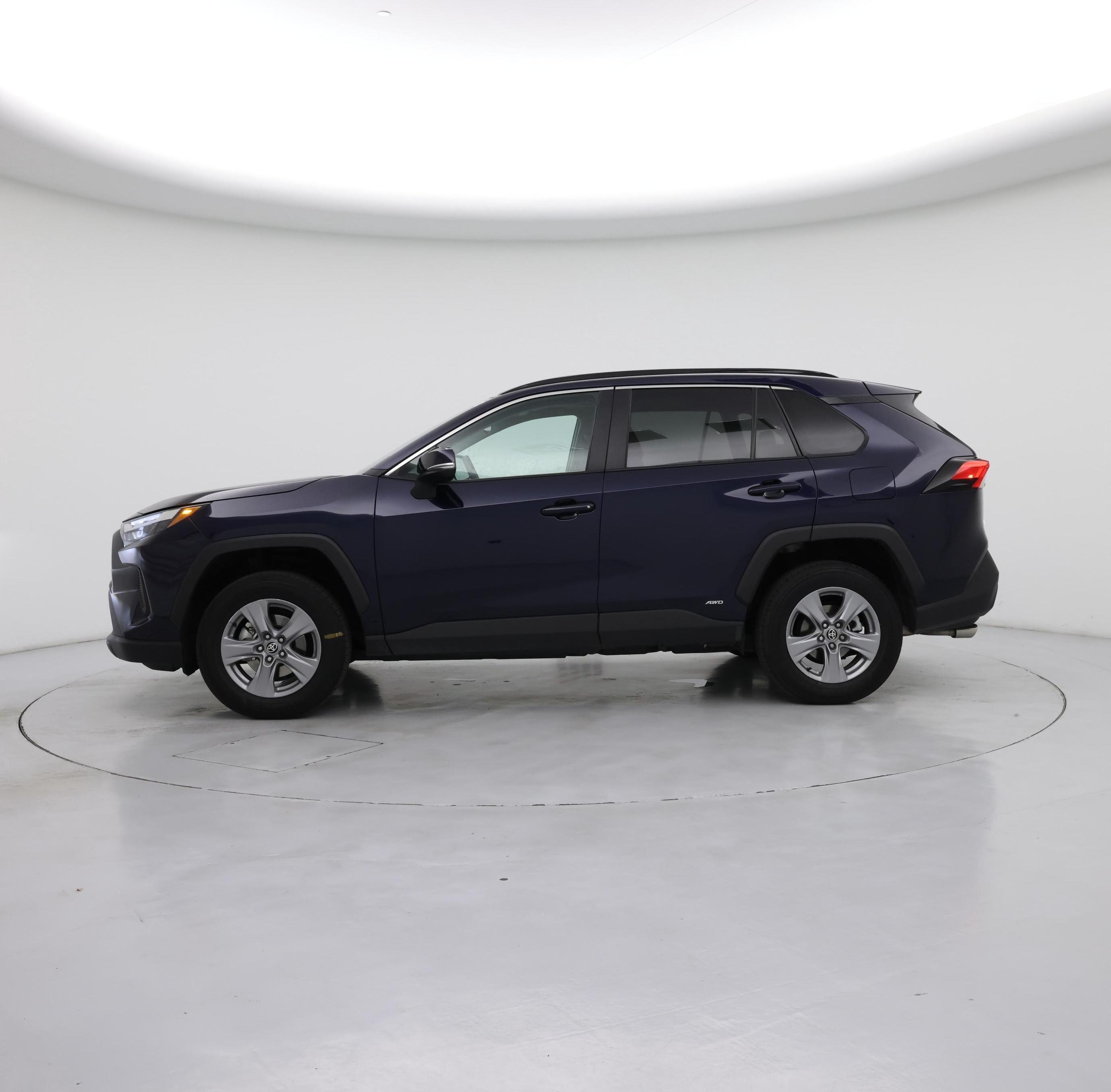 Thumbnail: 2025 Toyota RAV4 - 3