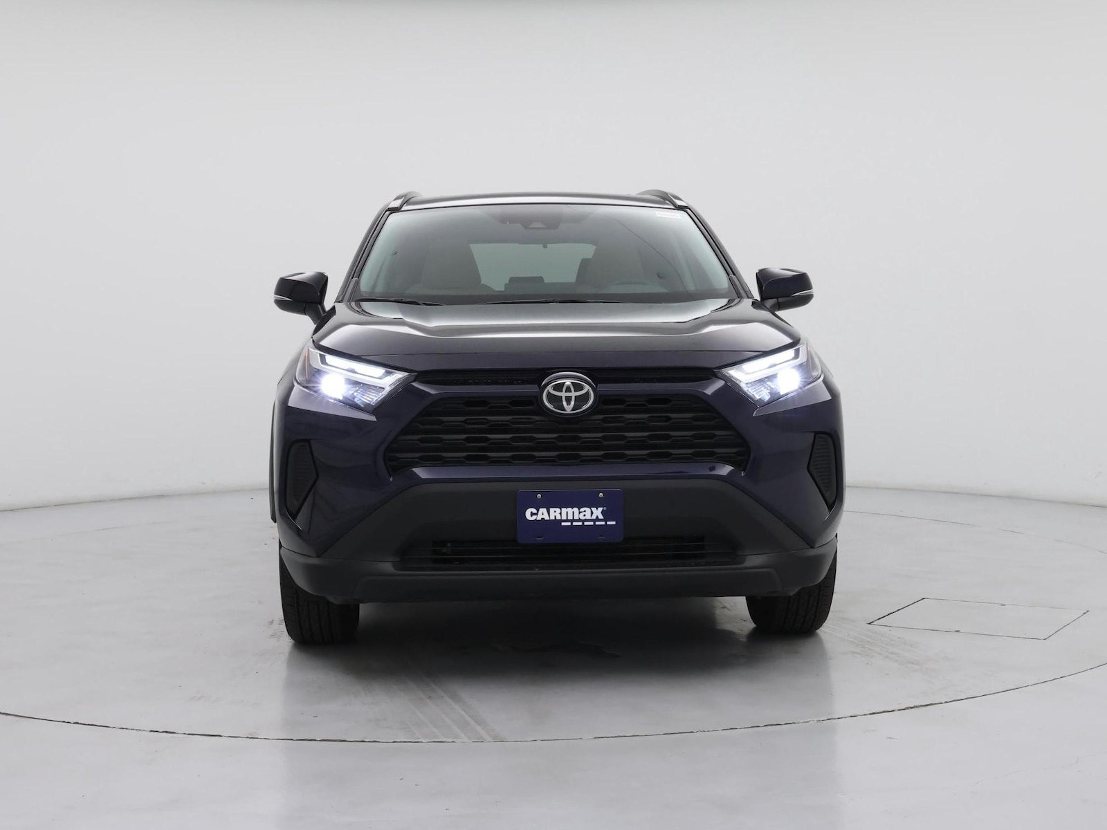 2025 Toyota RAV4 XLE - Photo 6