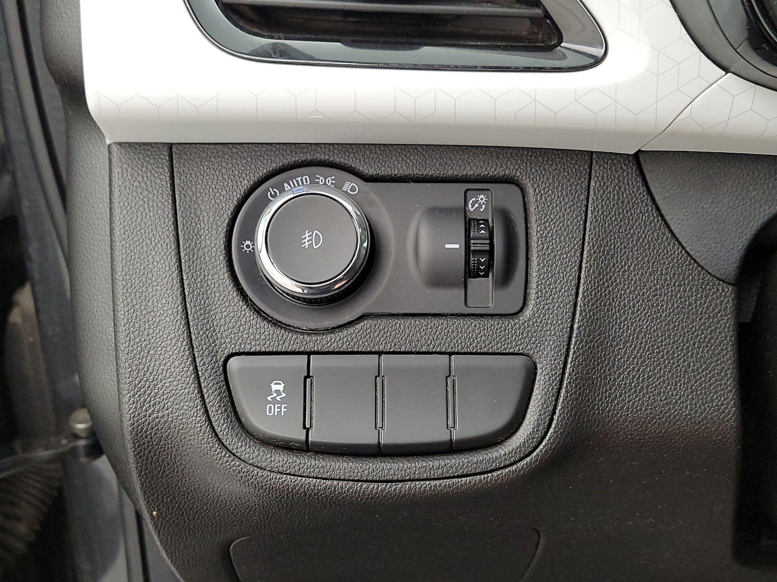 2017 Chevrolet Spark 1LT - Photo 14