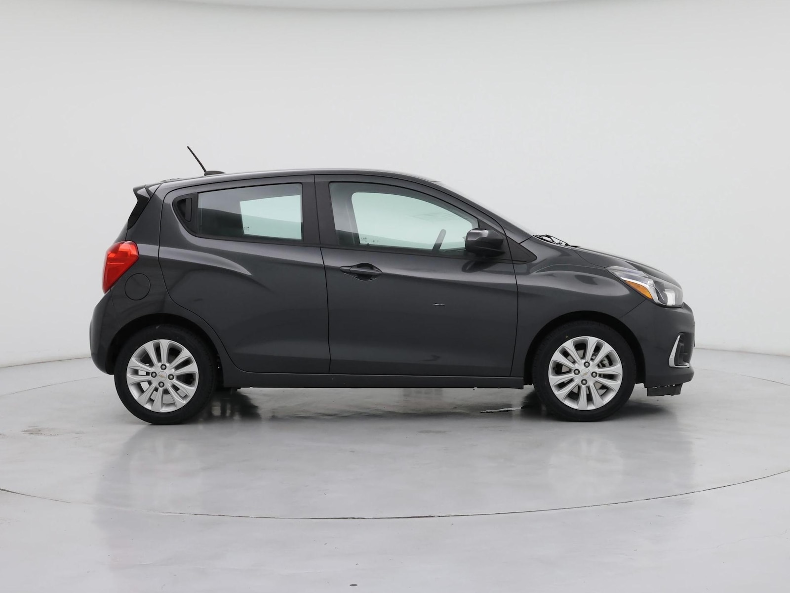 2017 Chevrolet Spark 1LT - Photo 8
