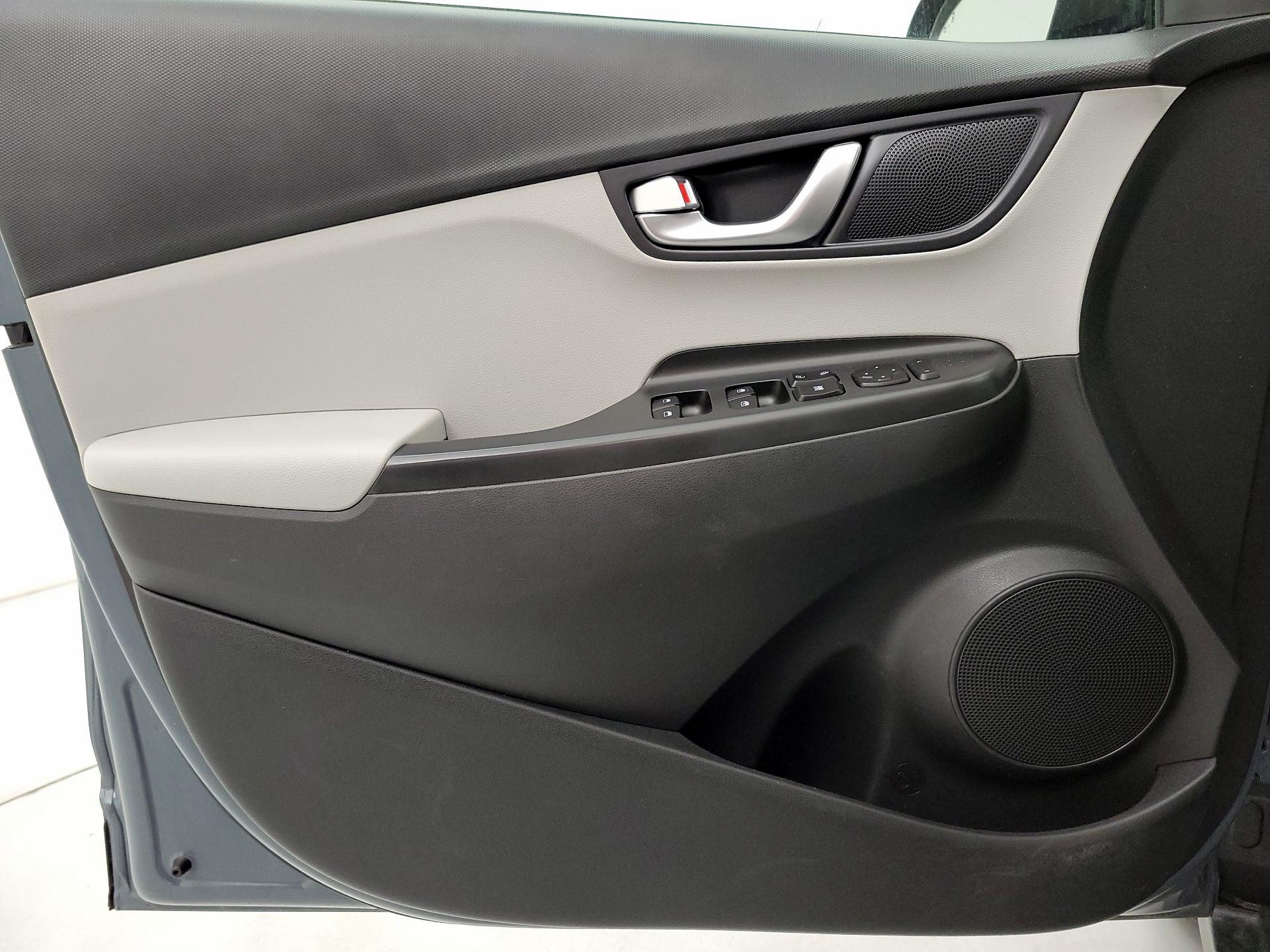 Thumbnail: 2022 Hyundai Kona - 12