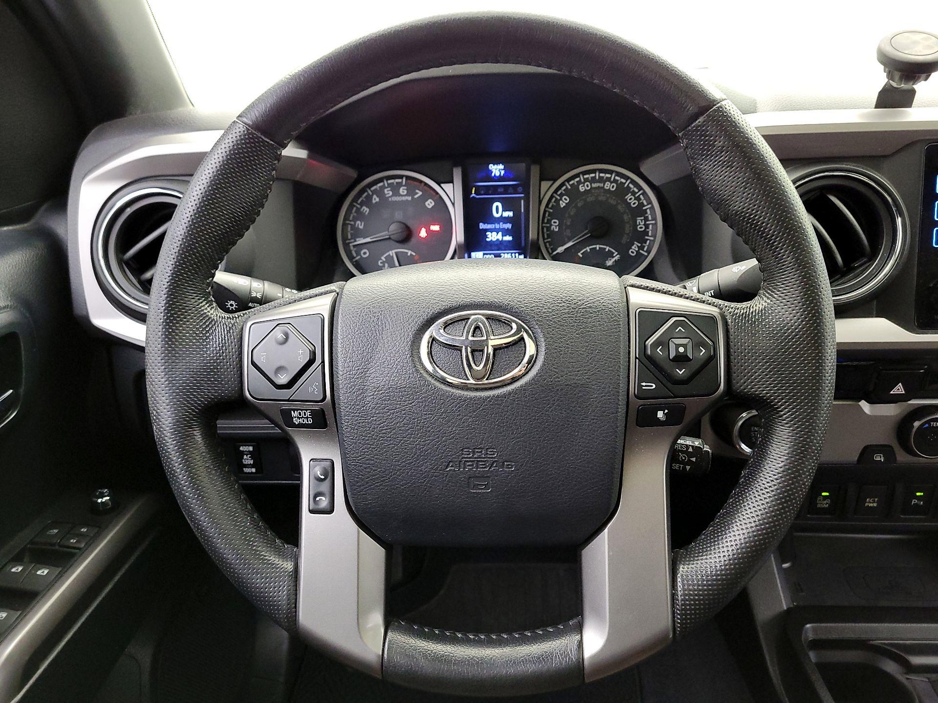 Thumbnail: 2016 Toyota Tacoma - 10