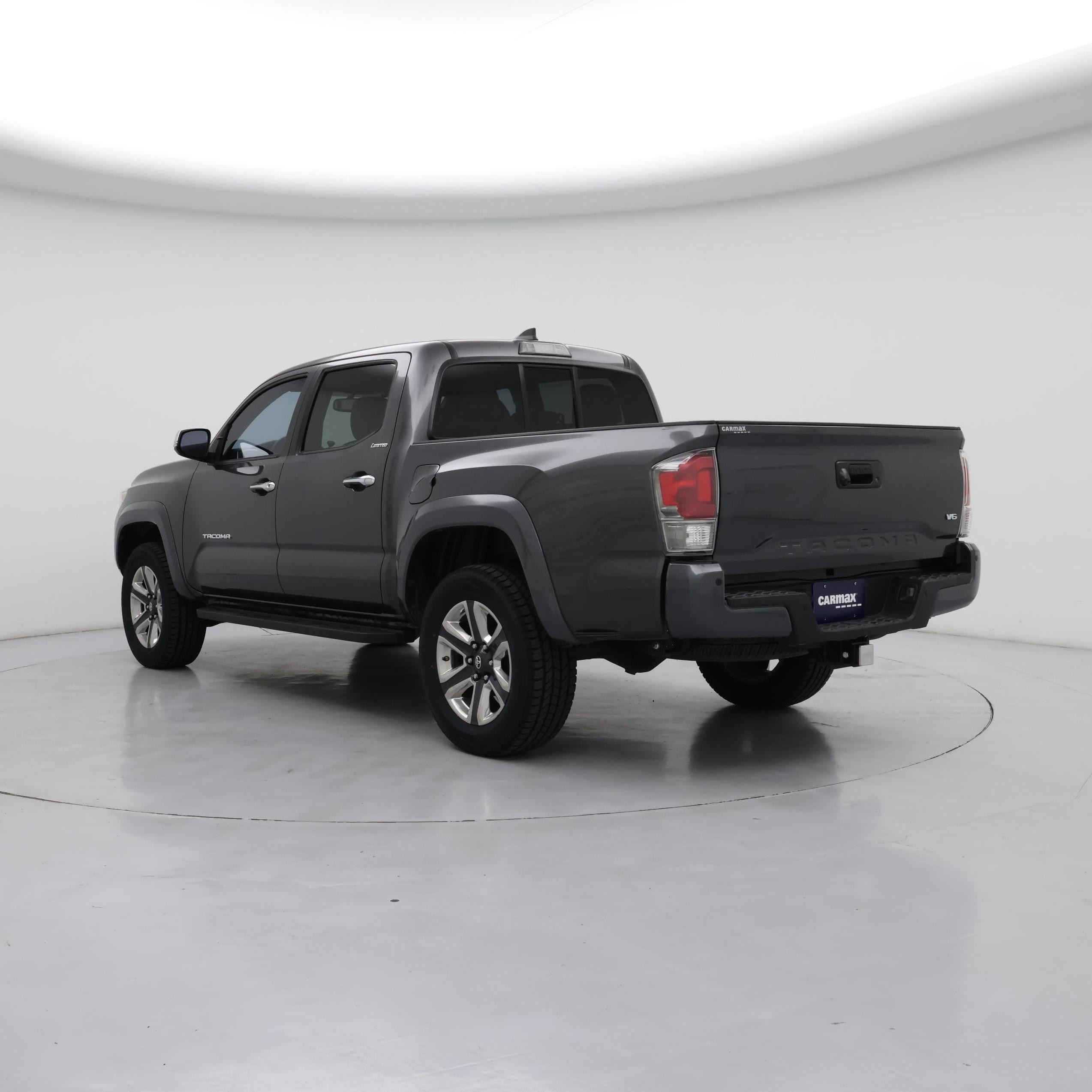Thumbnail: 2016 Toyota Tacoma - 2