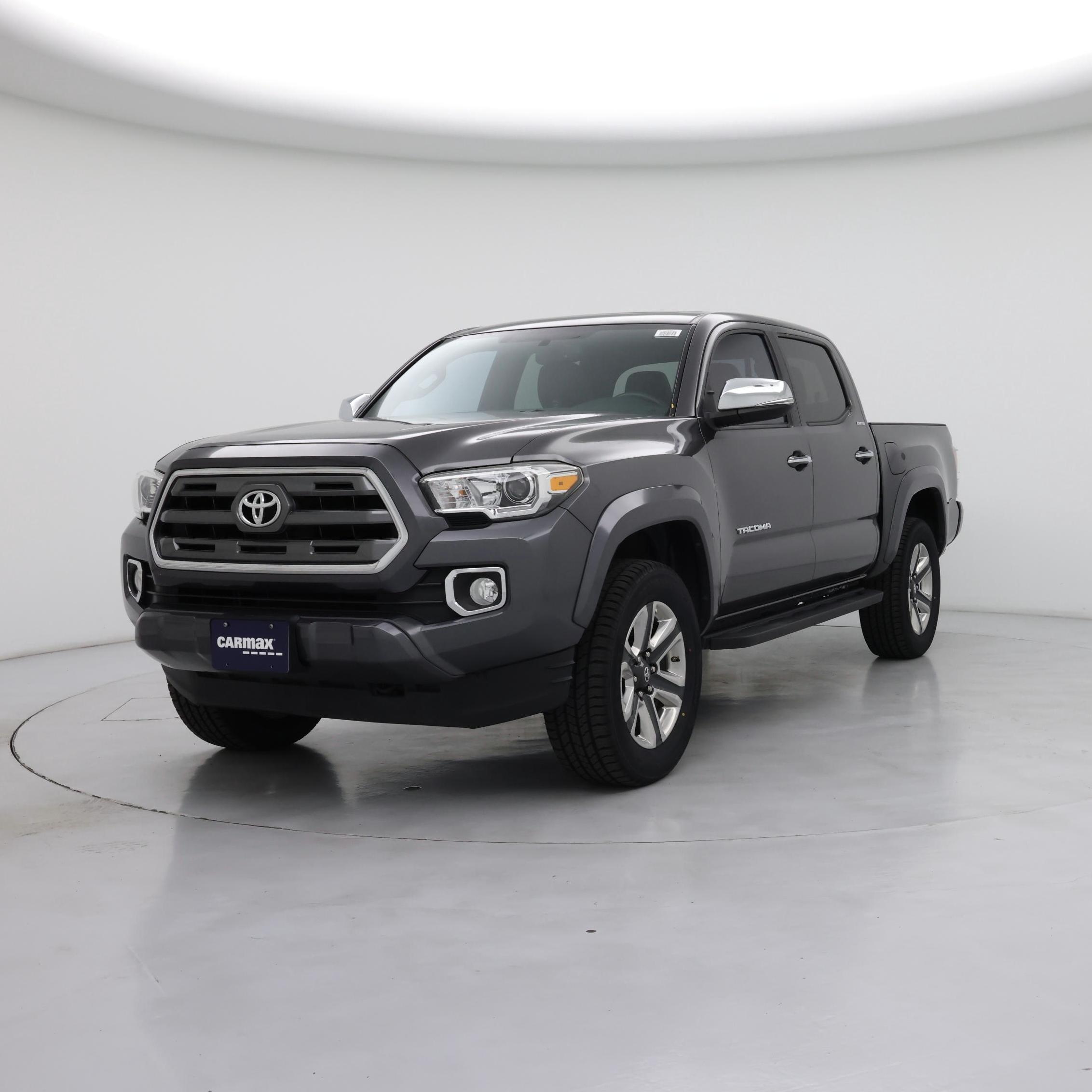 Thumbnail: 2016 Toyota Tacoma - 4