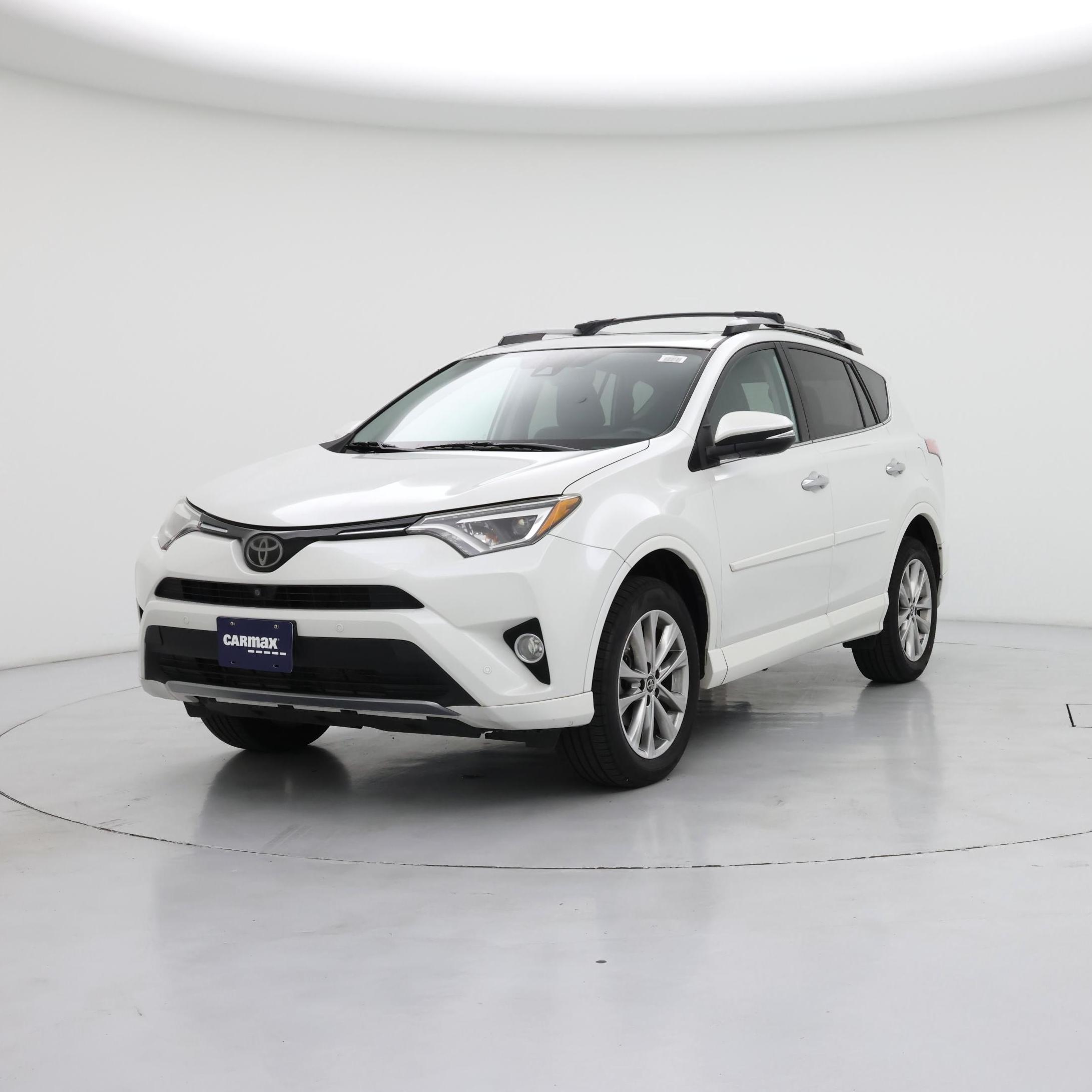 Thumbnail: 2017 Toyota RAV4 - 4
