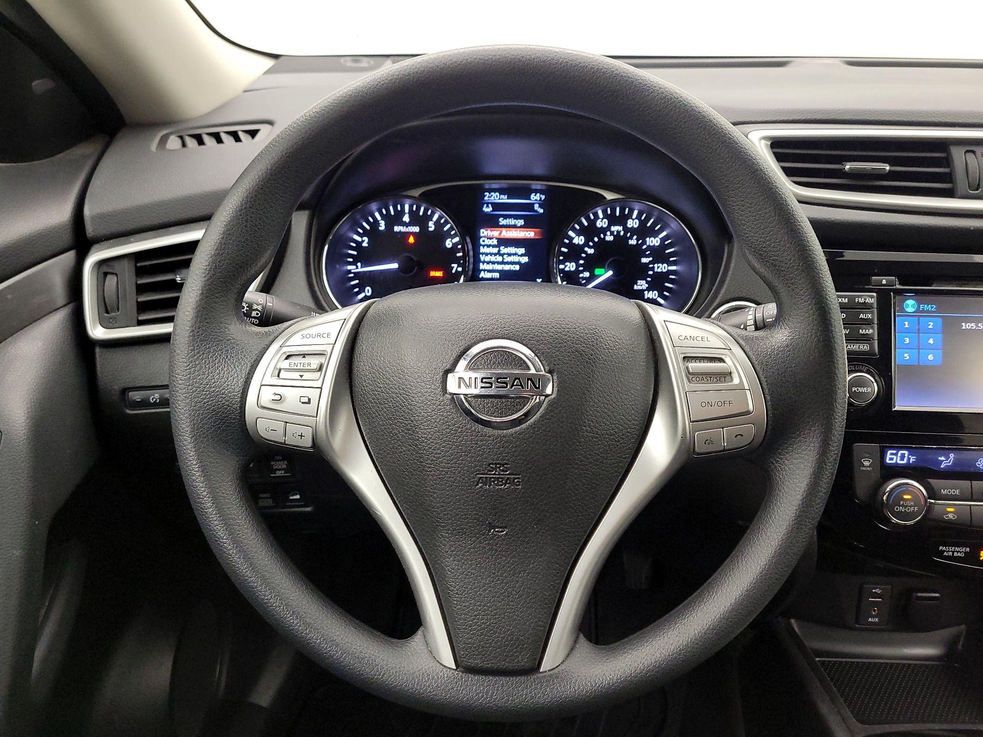Thumbnail: 2015 Nissan Rogue - 10