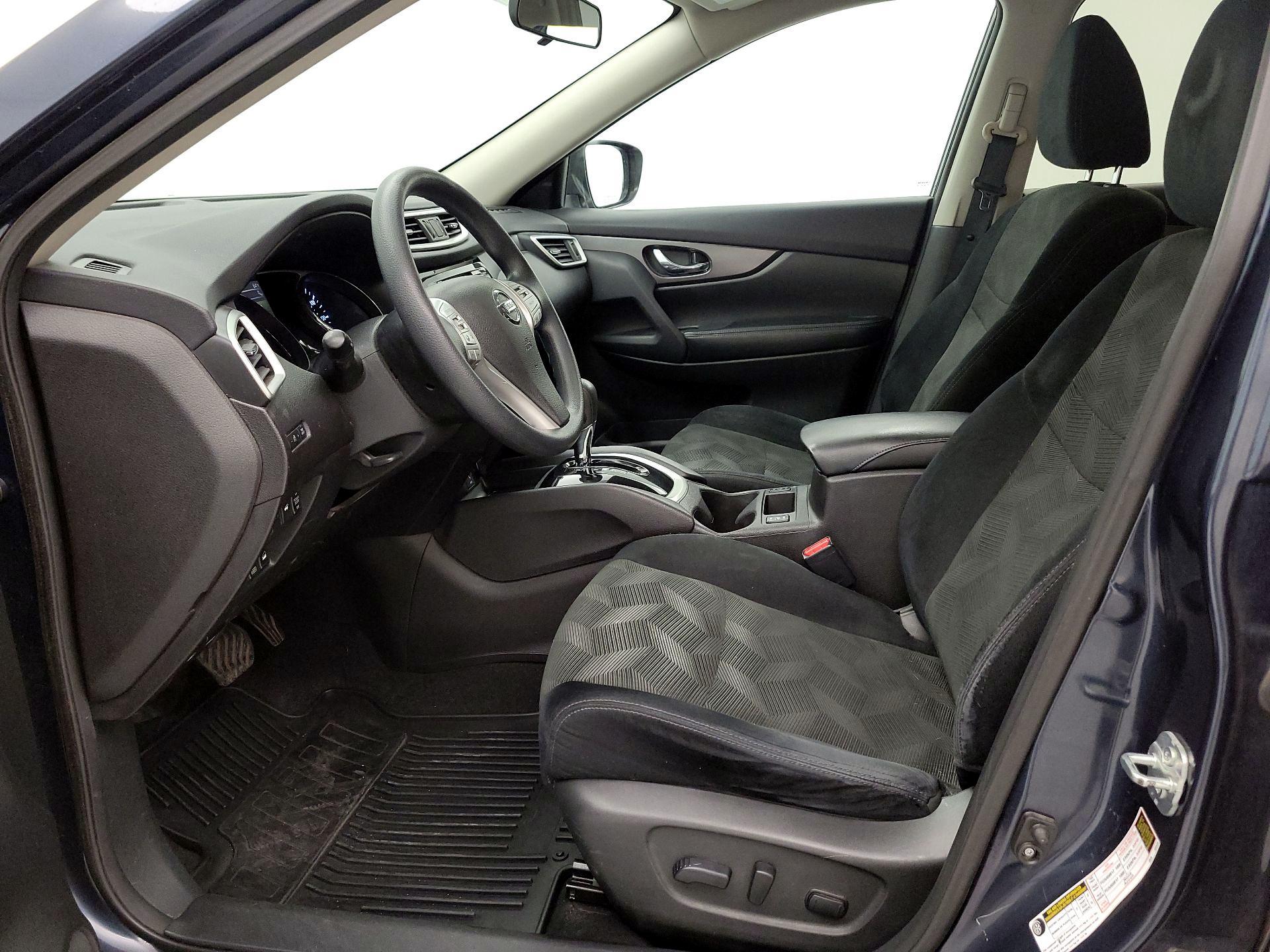 Thumbnail: 2015 Nissan Rogue - 11