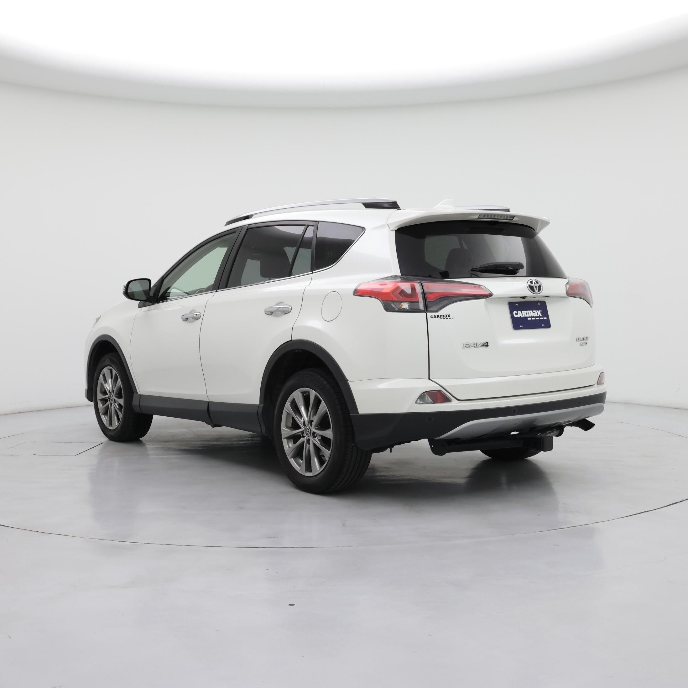 Thumbnail: 2017 Toyota RAV4 - 2