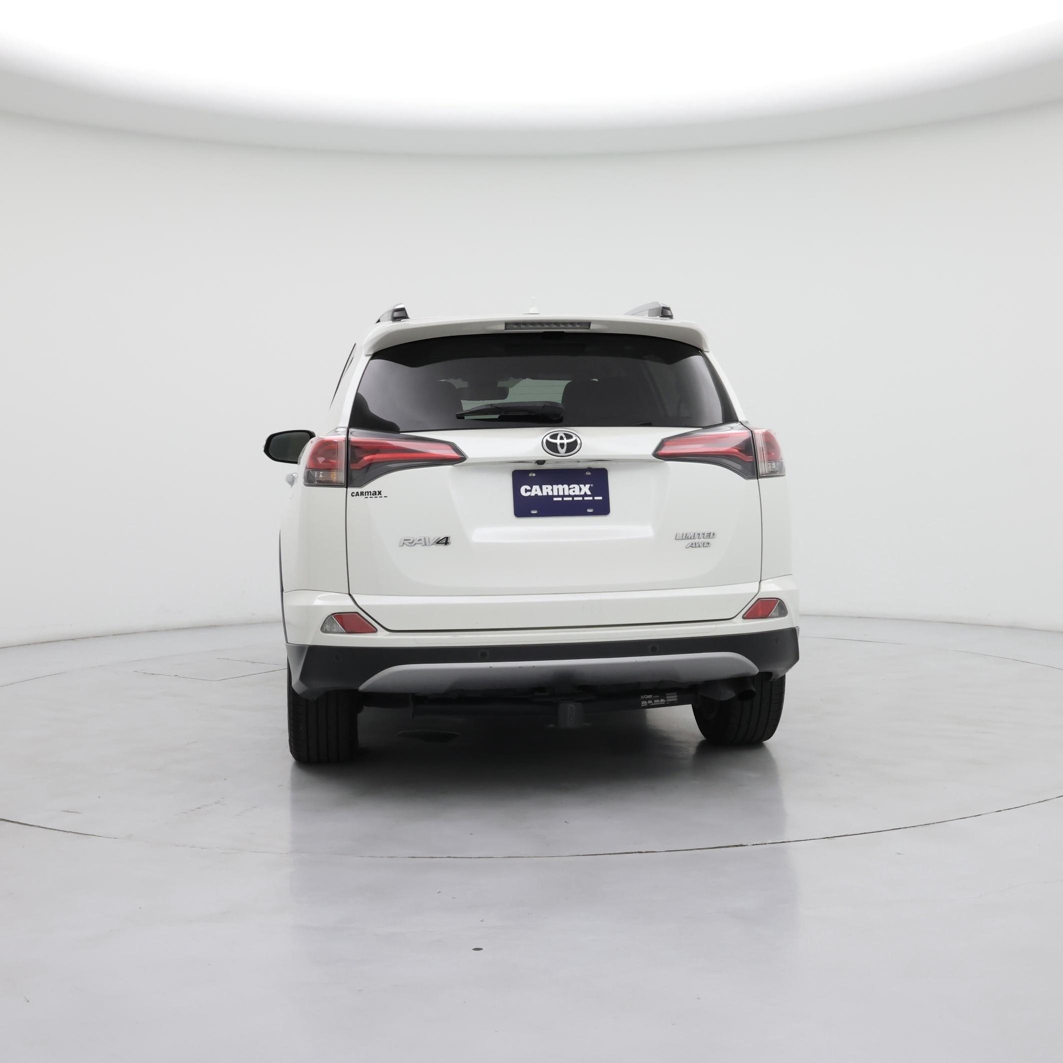Thumbnail: 2017 Toyota RAV4 - 6