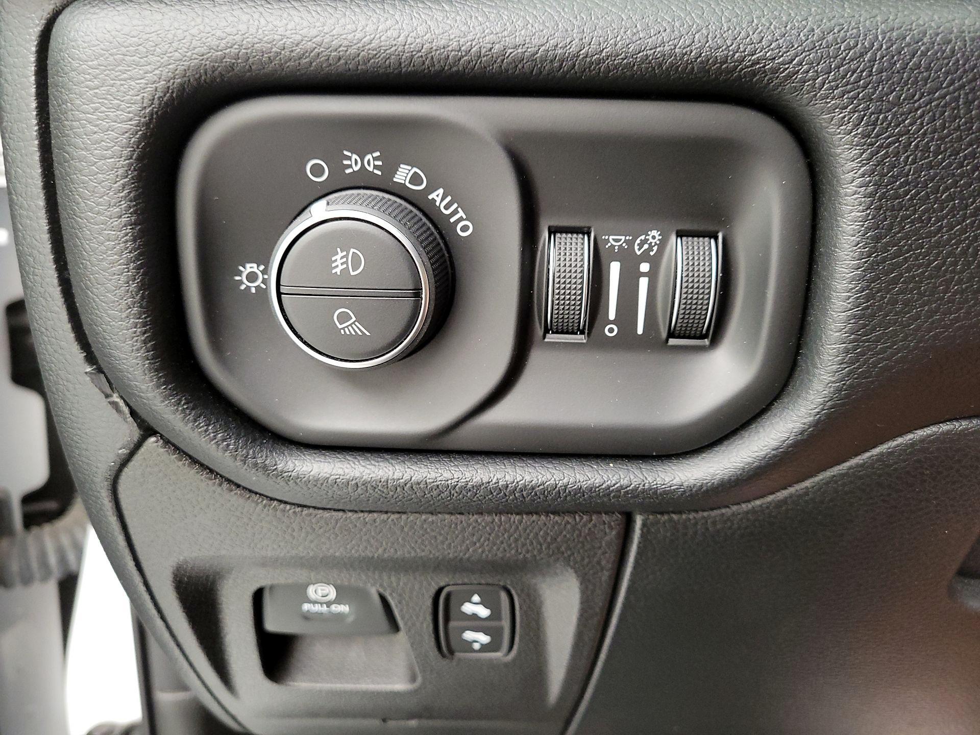 Thumbnail: 2022 RAM 1500 - 13