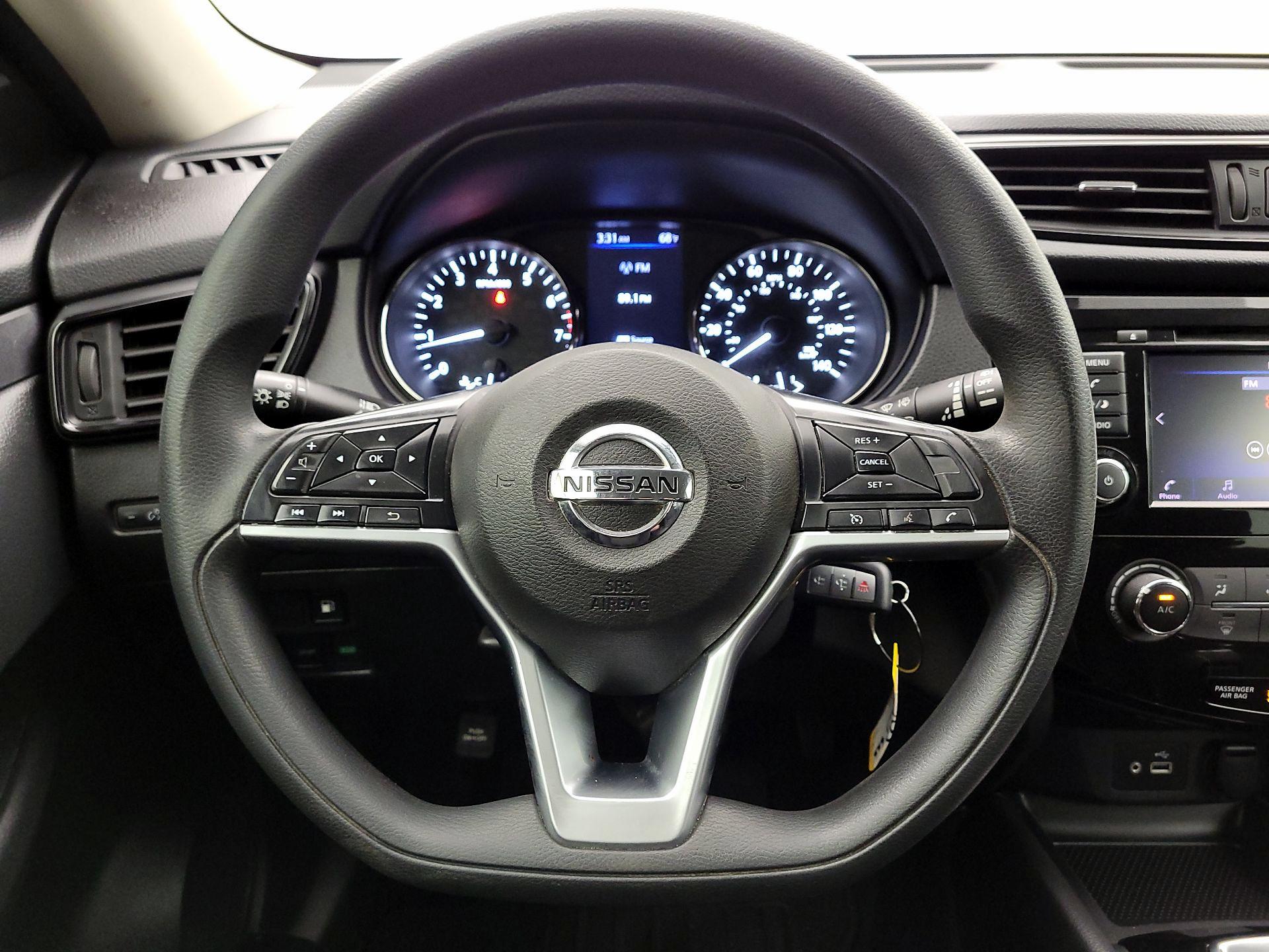 Thumbnail: 2018 Nissan Rogue - 10