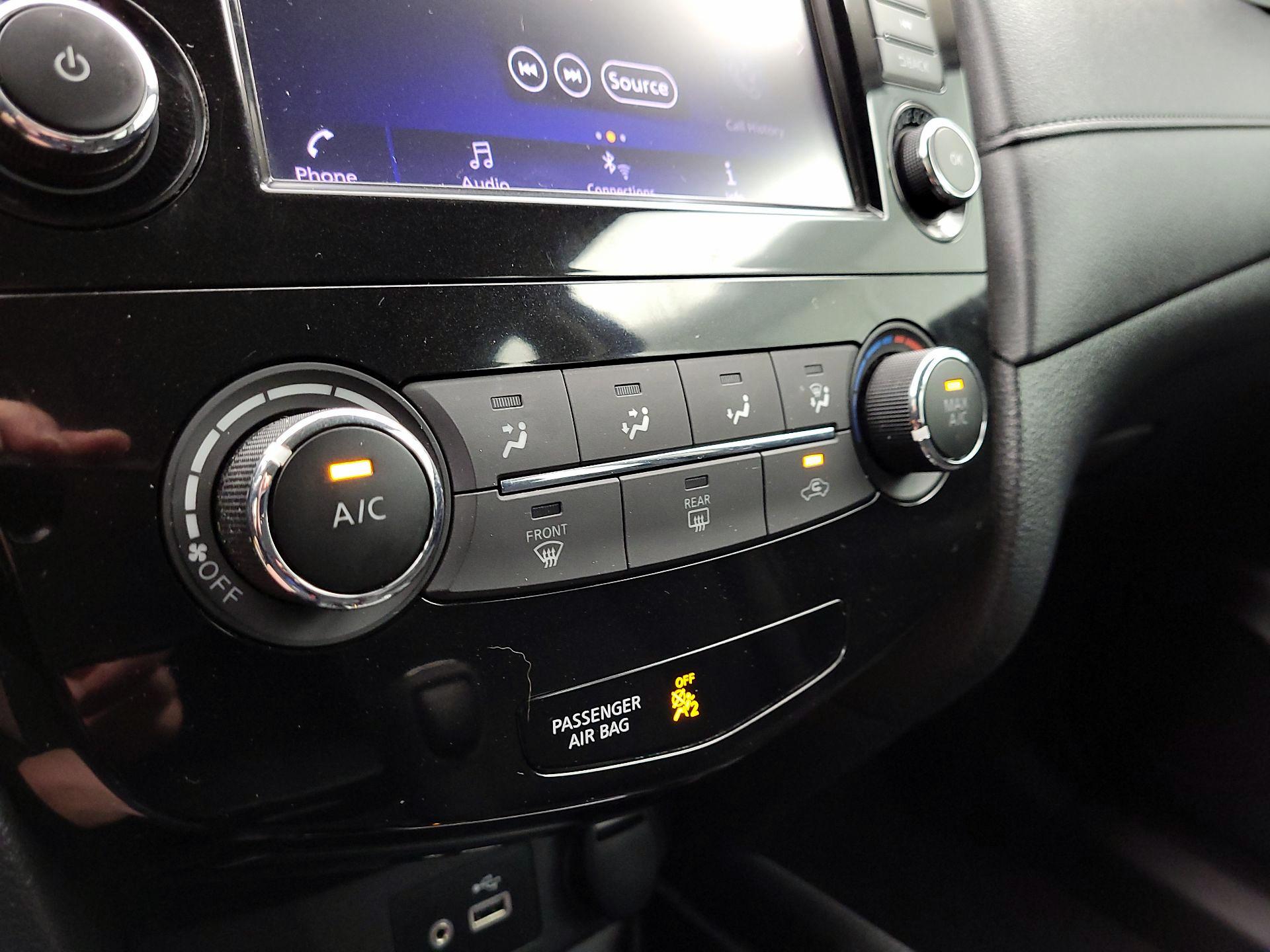 Thumbnail: 2018 Nissan Rogue - 16