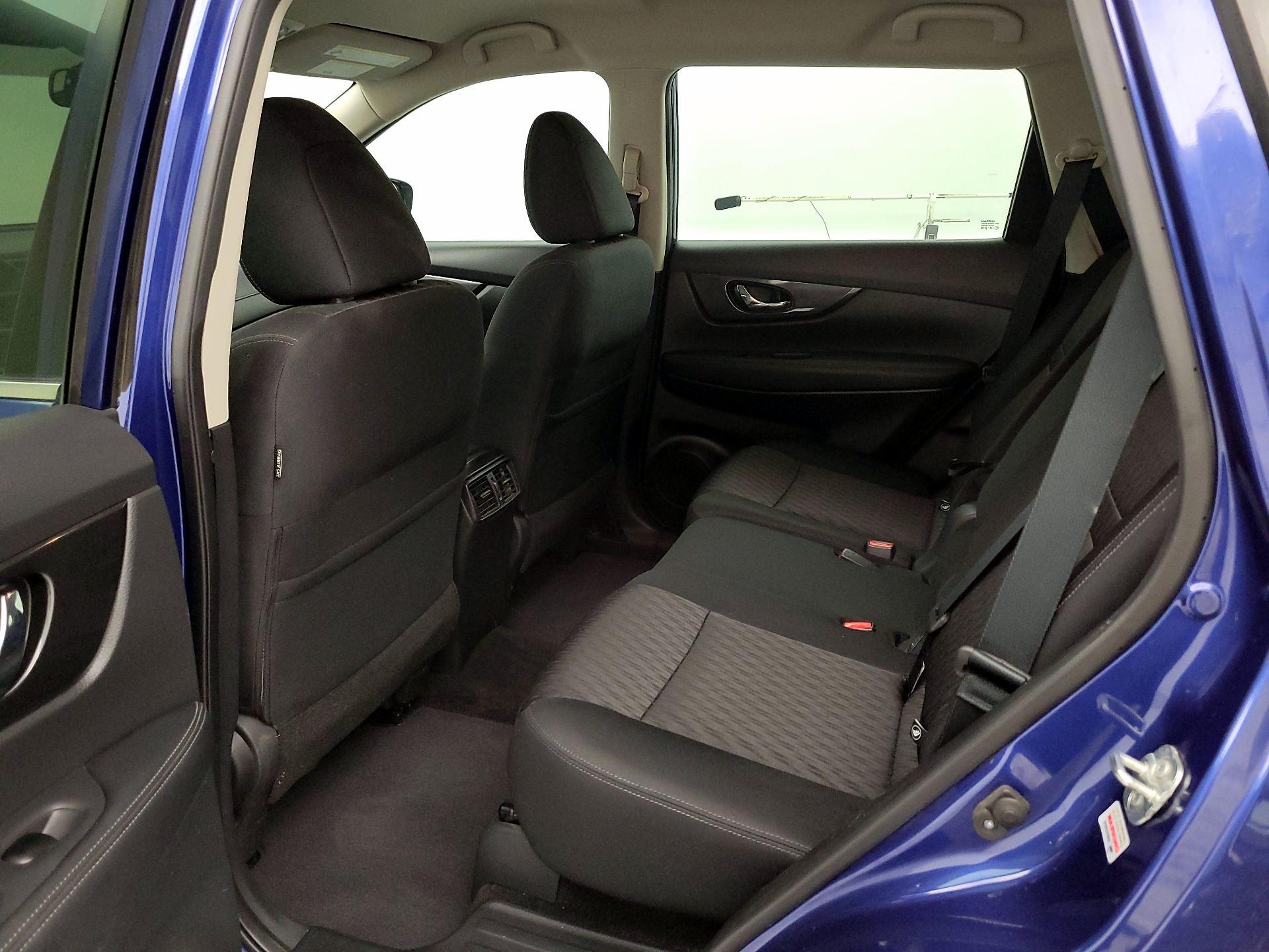 Thumbnail: 2018 Nissan Rogue - 19