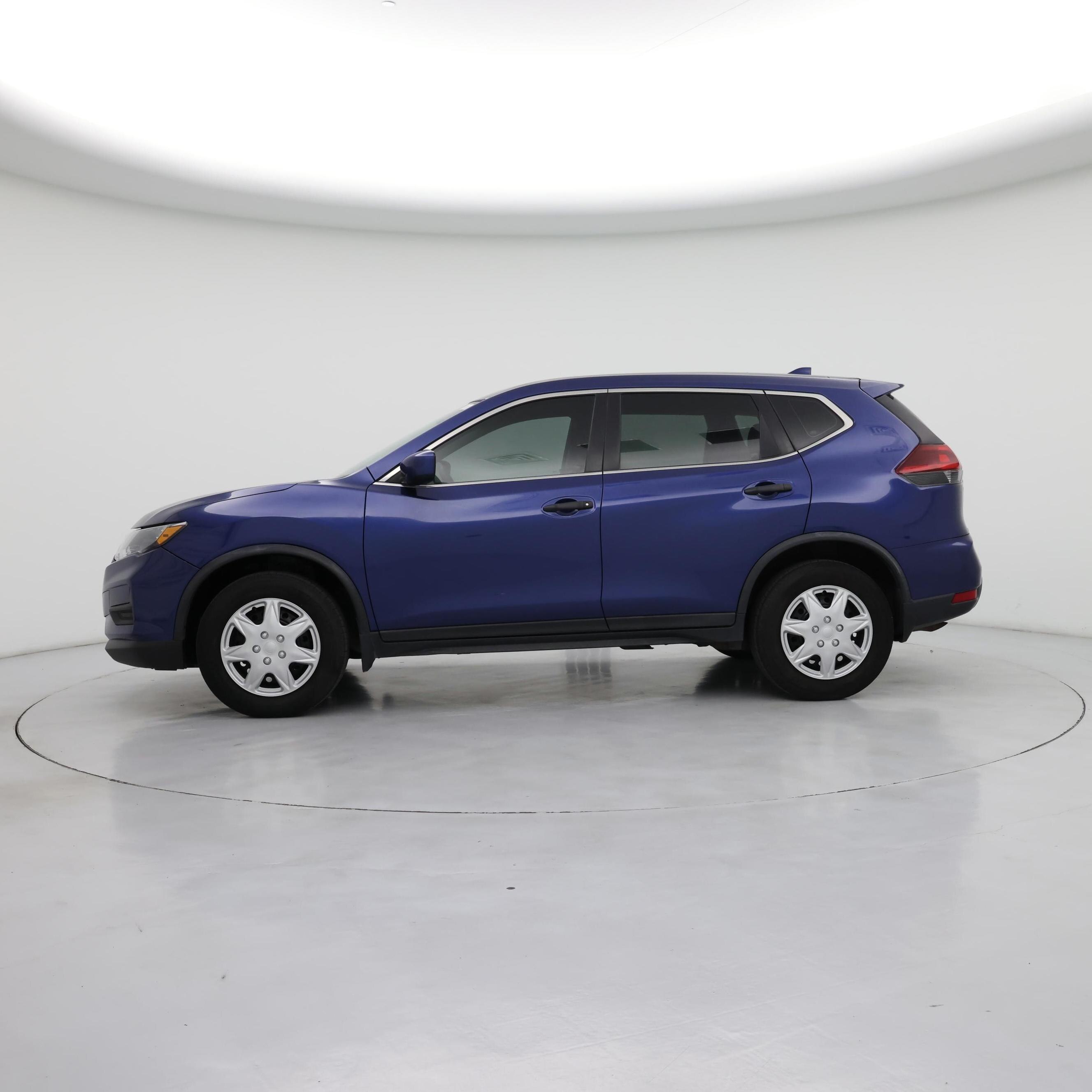 Thumbnail: 2018 Nissan Rogue - 3