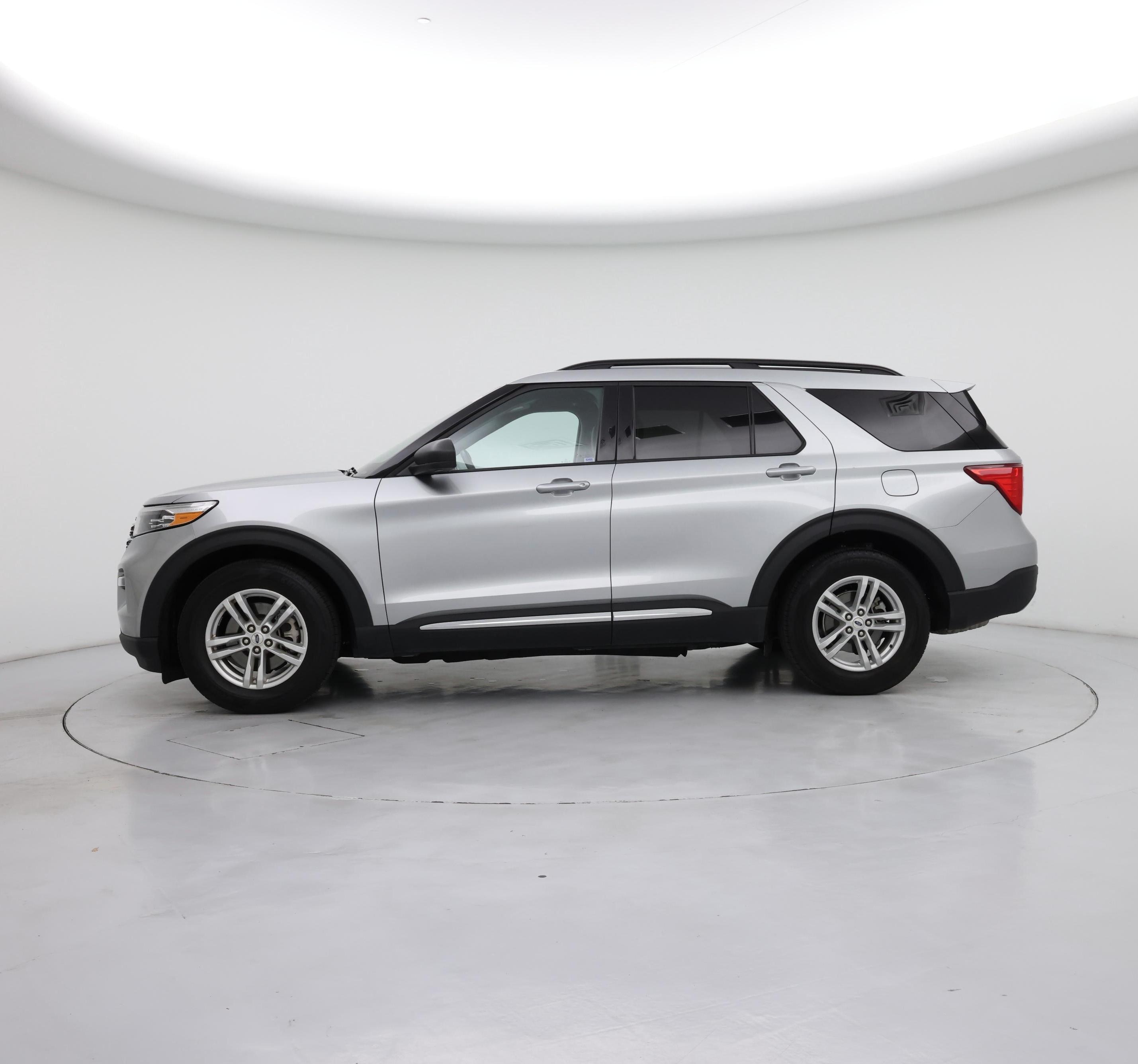 Thumbnail: 2023 Ford Explorer - 3