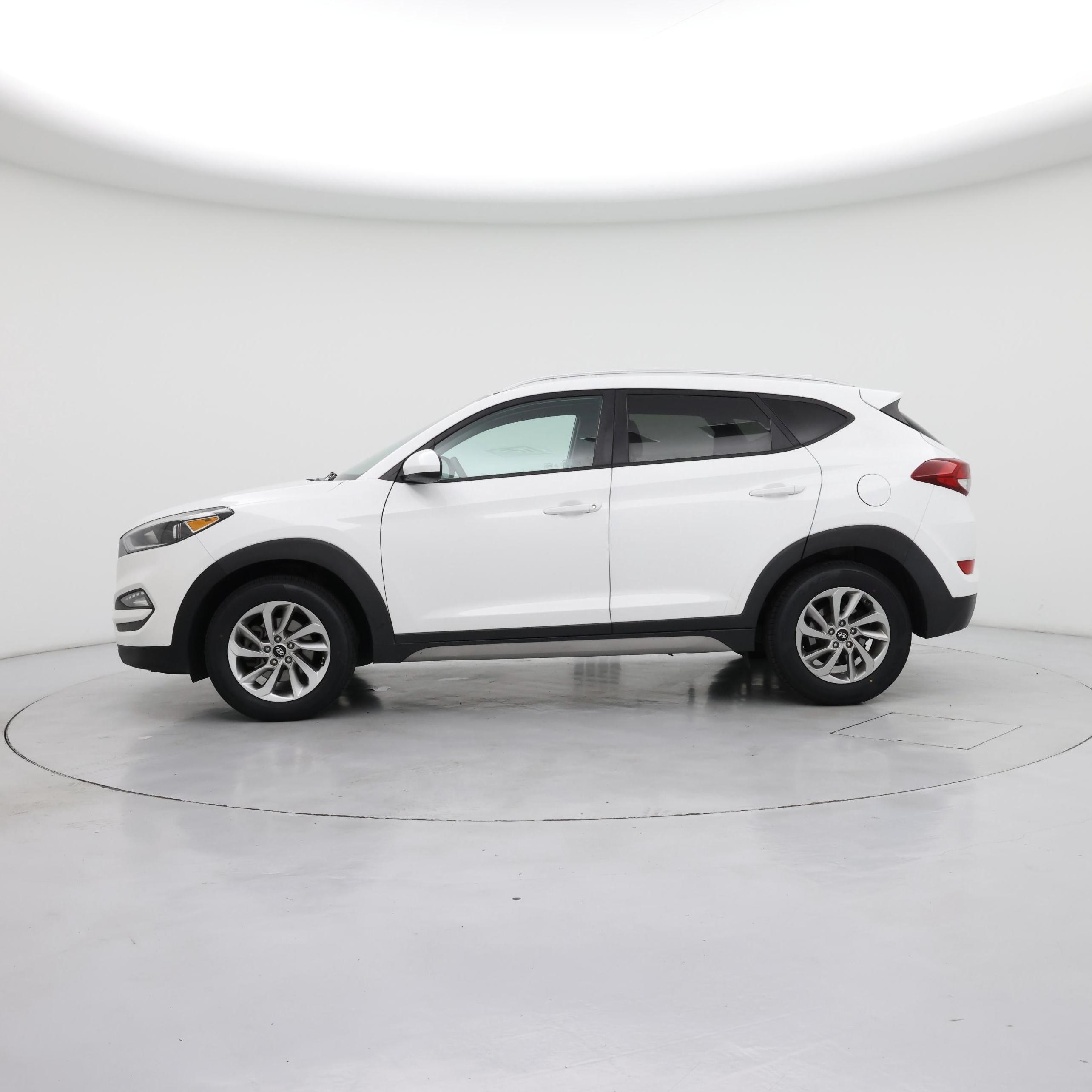Thumbnail: 2018 Hyundai Tucson - 3