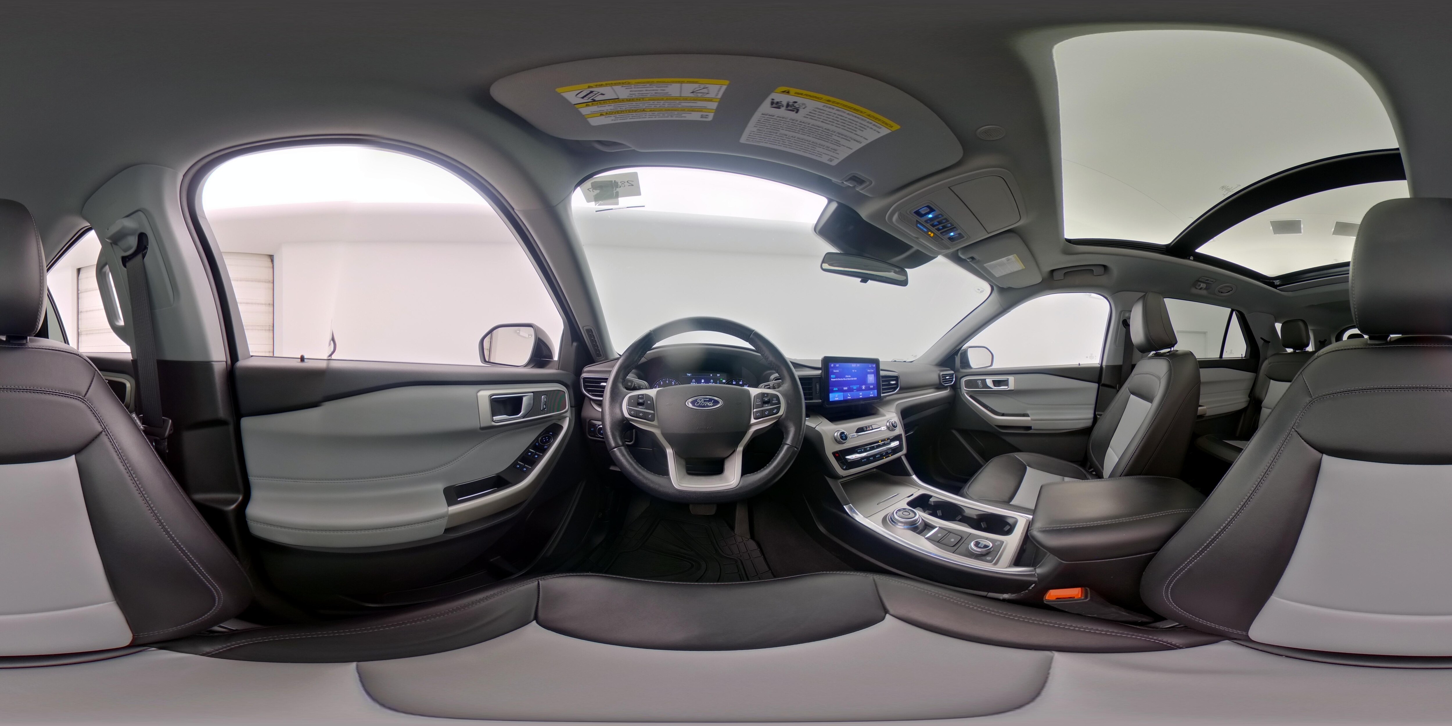2023 Ford Explorer XLT - Photo 29