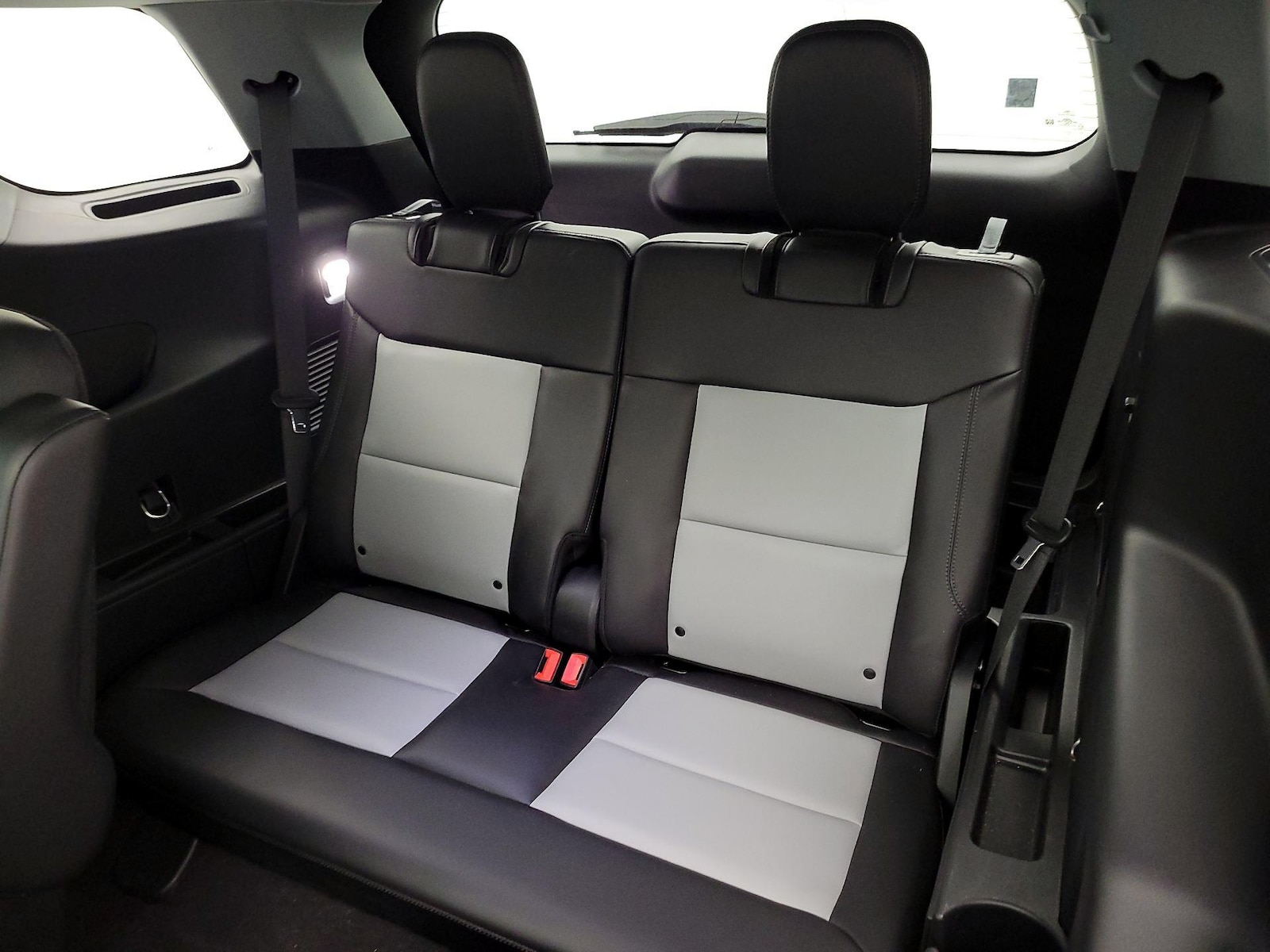2023 Ford Explorer XLT - Photo 22