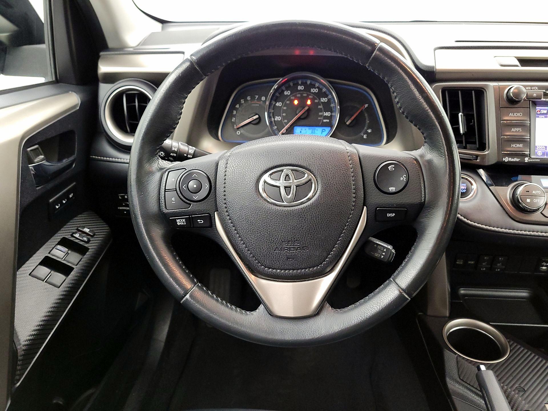 Thumbnail: 2014 Toyota RAV4 - 10