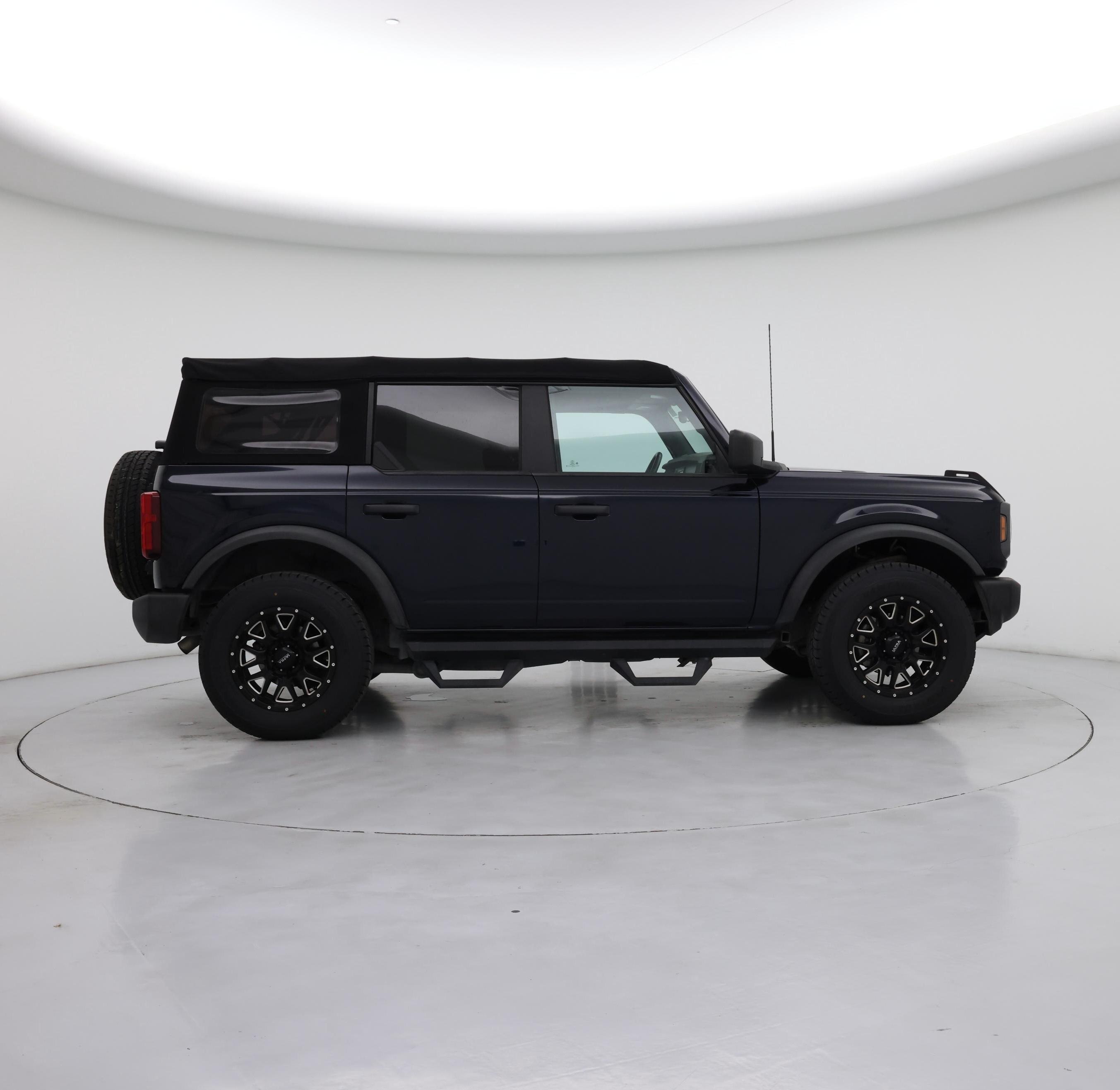 Thumbnail: 2021 Ford Bronco - 7