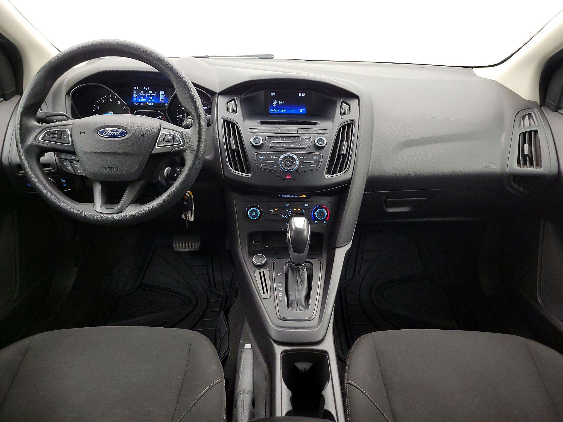 Thumbnail: 2015 Ford Focus - 9