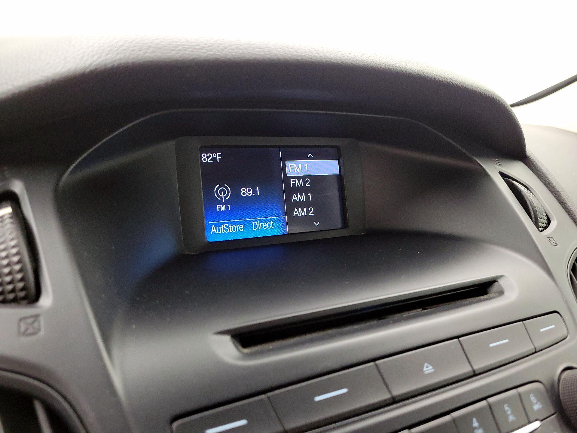Thumbnail: 2015 Ford Focus - 15