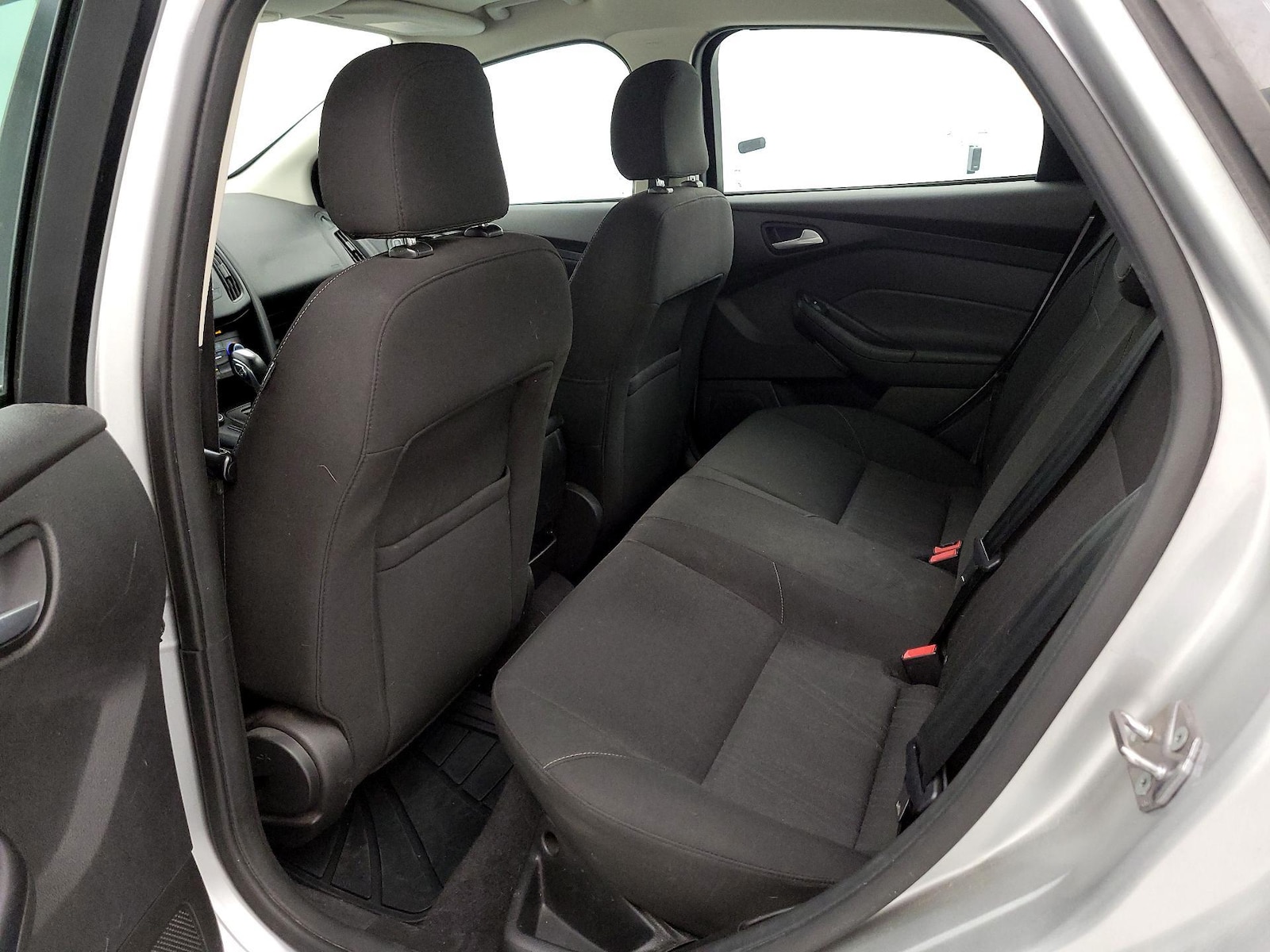 2015 Ford Focus SE - Photo 20