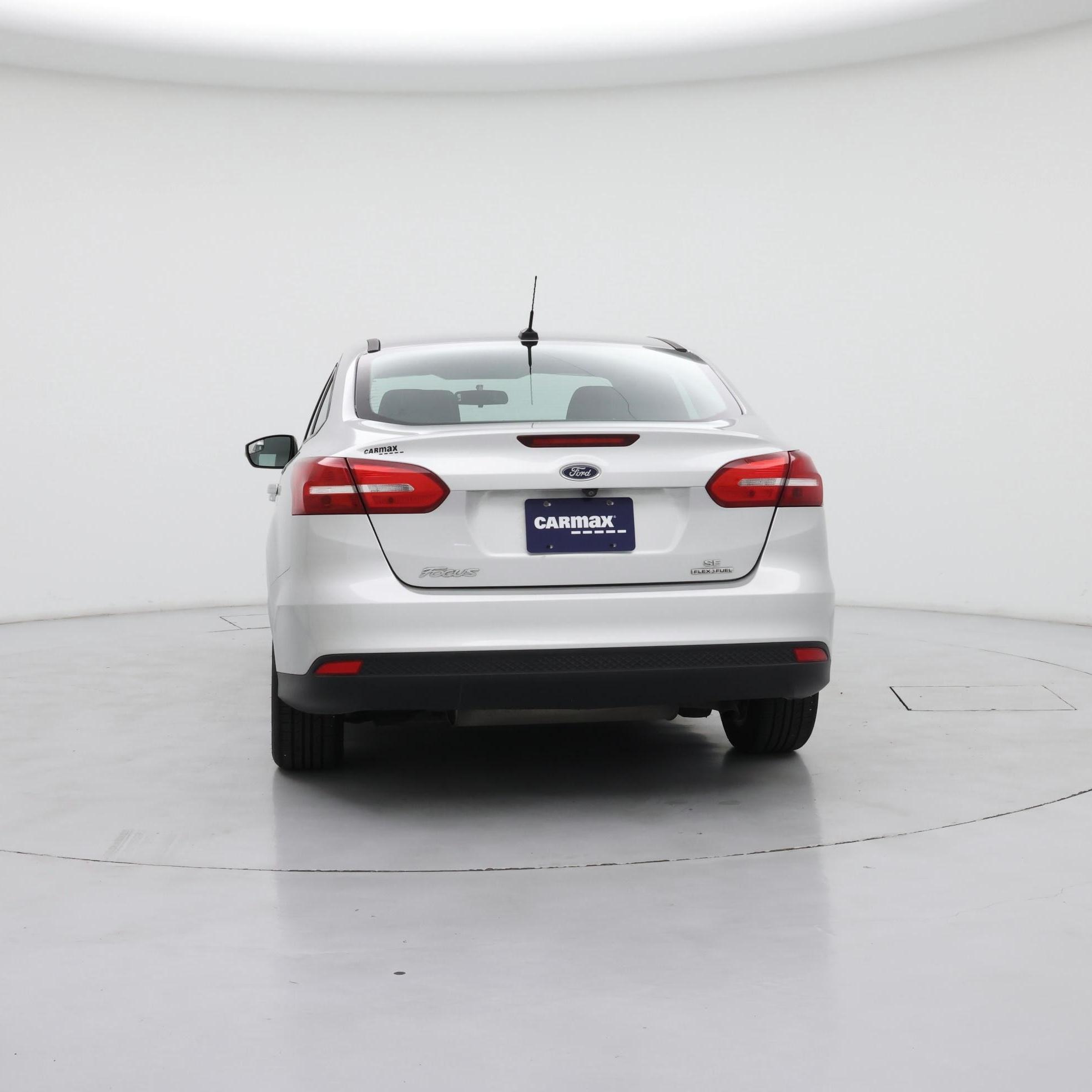 Thumbnail: 2015 Ford Focus - 6