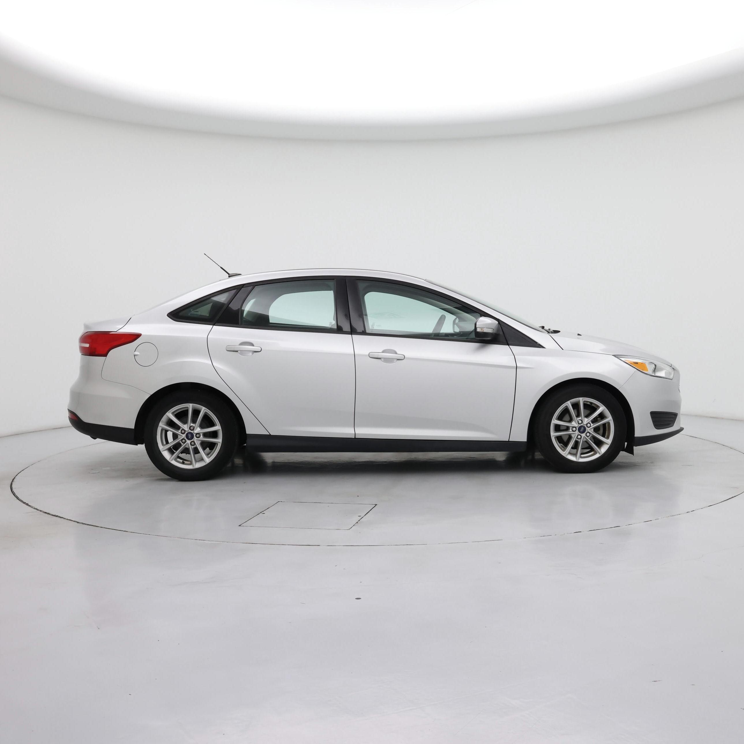 Thumbnail: 2015 Ford Focus - 7