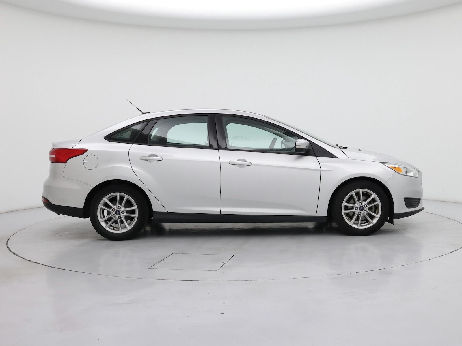 2015 Ford Focus SE - Photo 8
