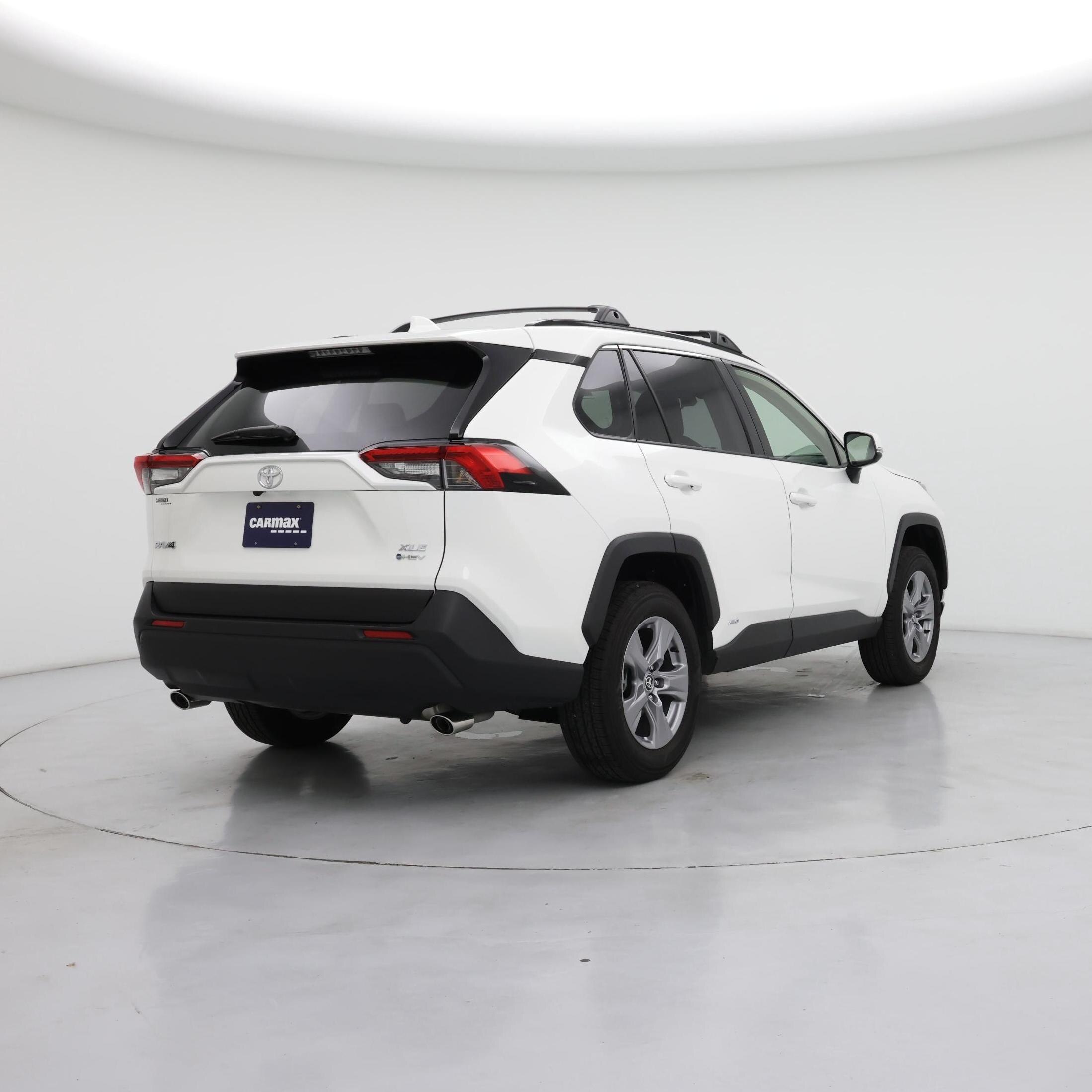 Thumbnail: 2025 Toyota RAV4 - 8
