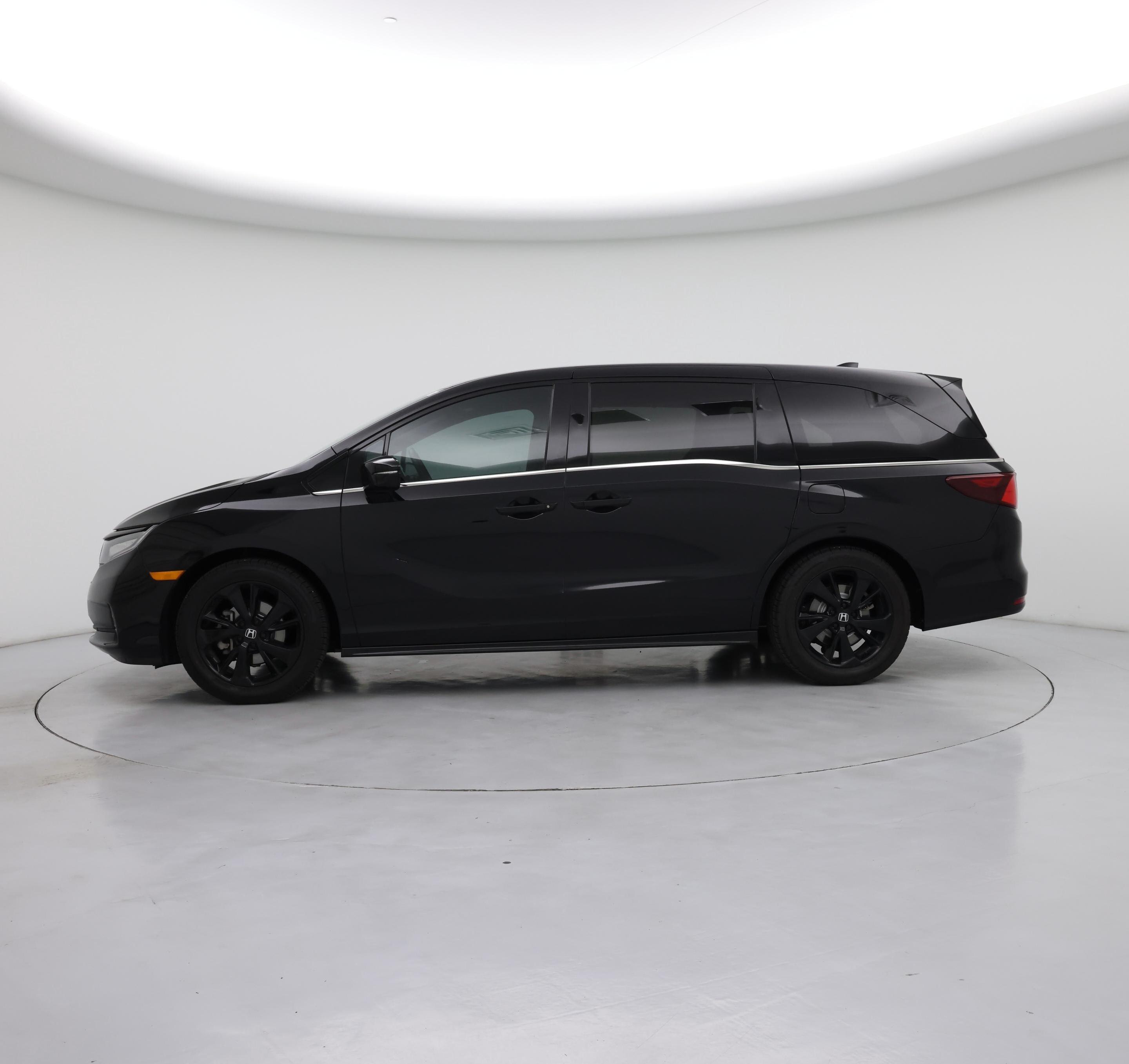 Thumbnail: 2023 Honda Odyssey - 3