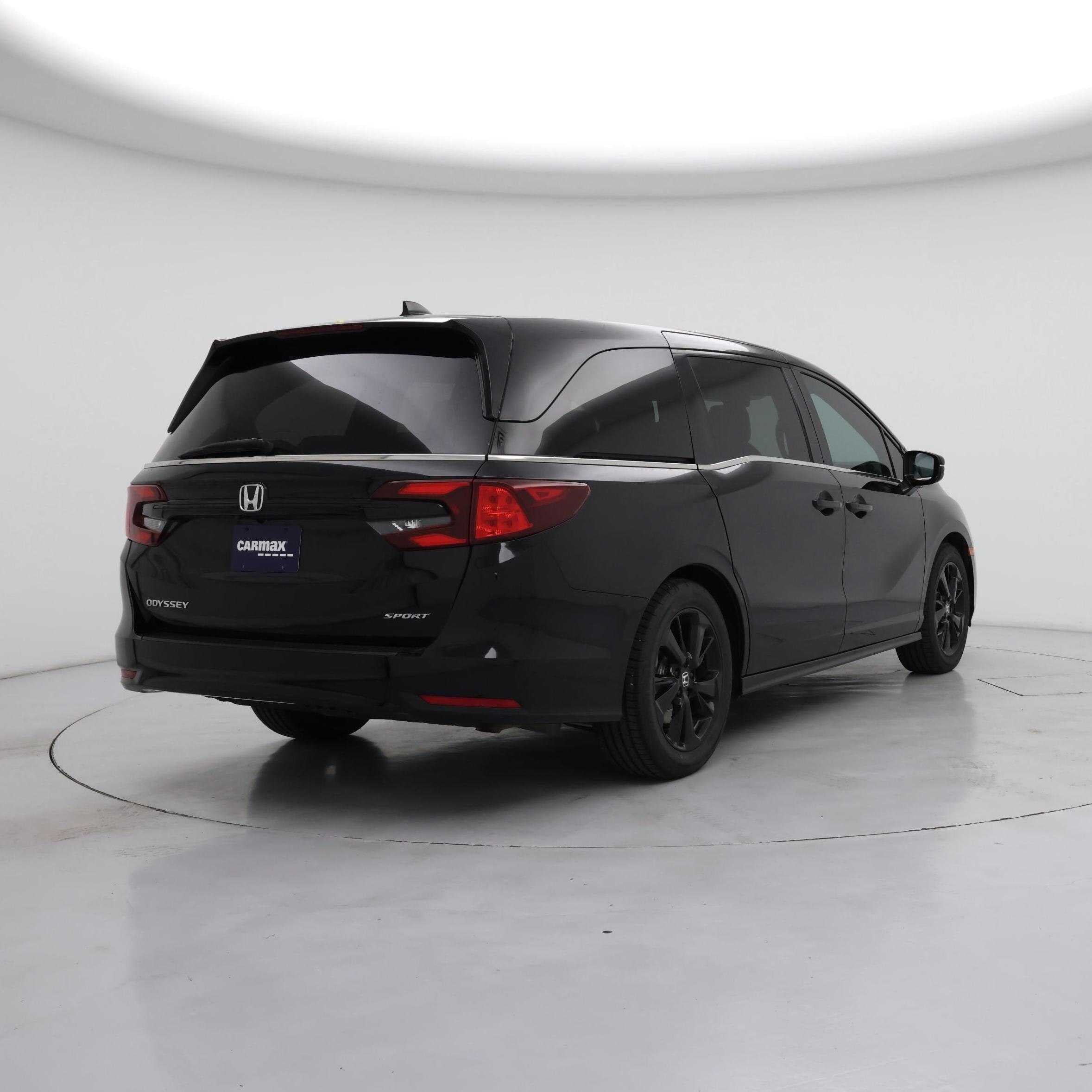 Thumbnail: 2023 Honda Odyssey - 8