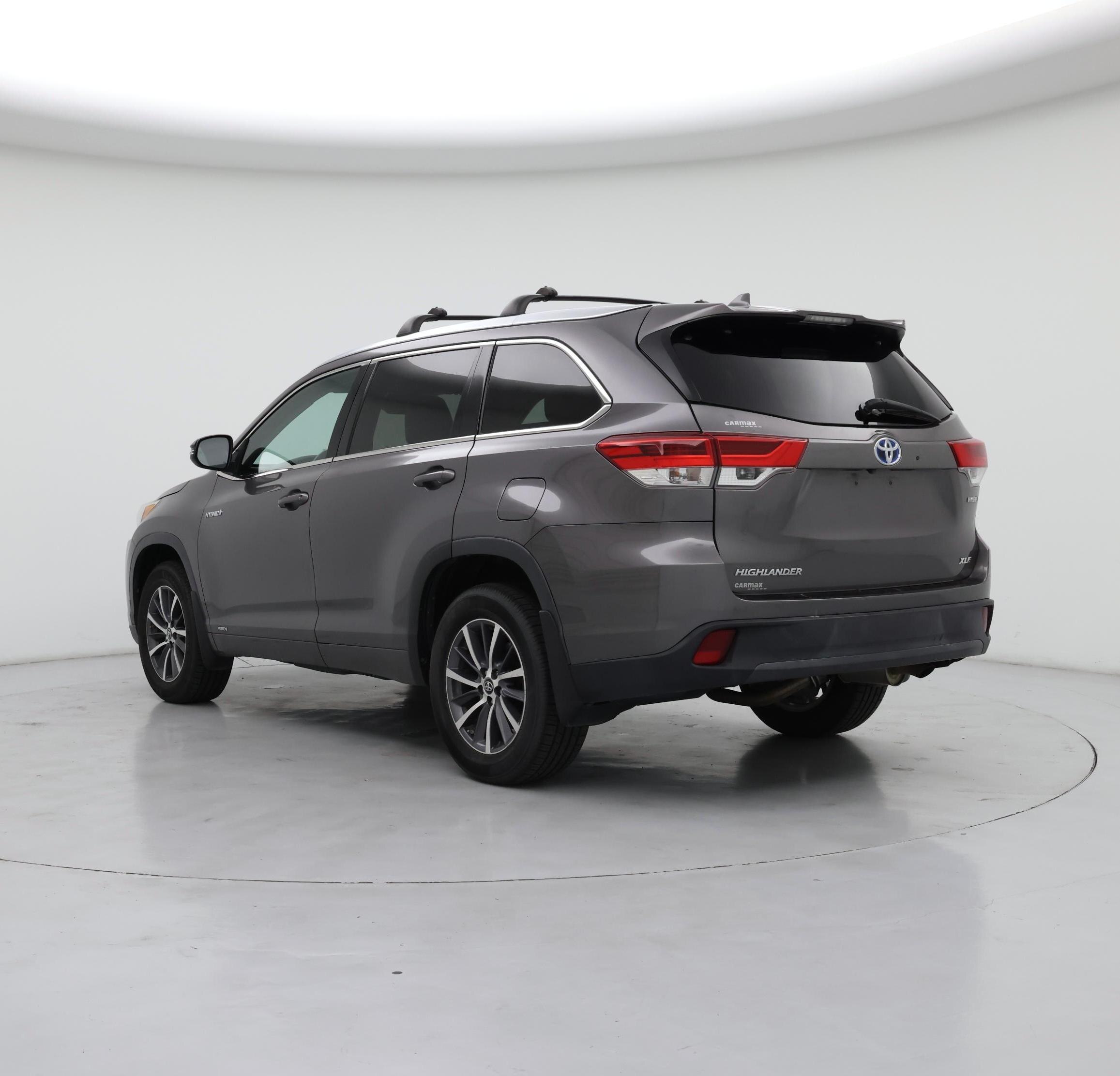 Thumbnail: 2017 Toyota Highlander - 2