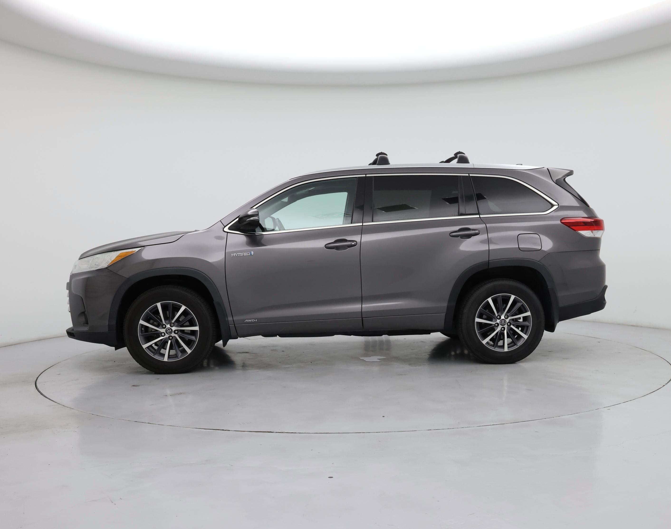 Thumbnail: 2017 Toyota Highlander - 3