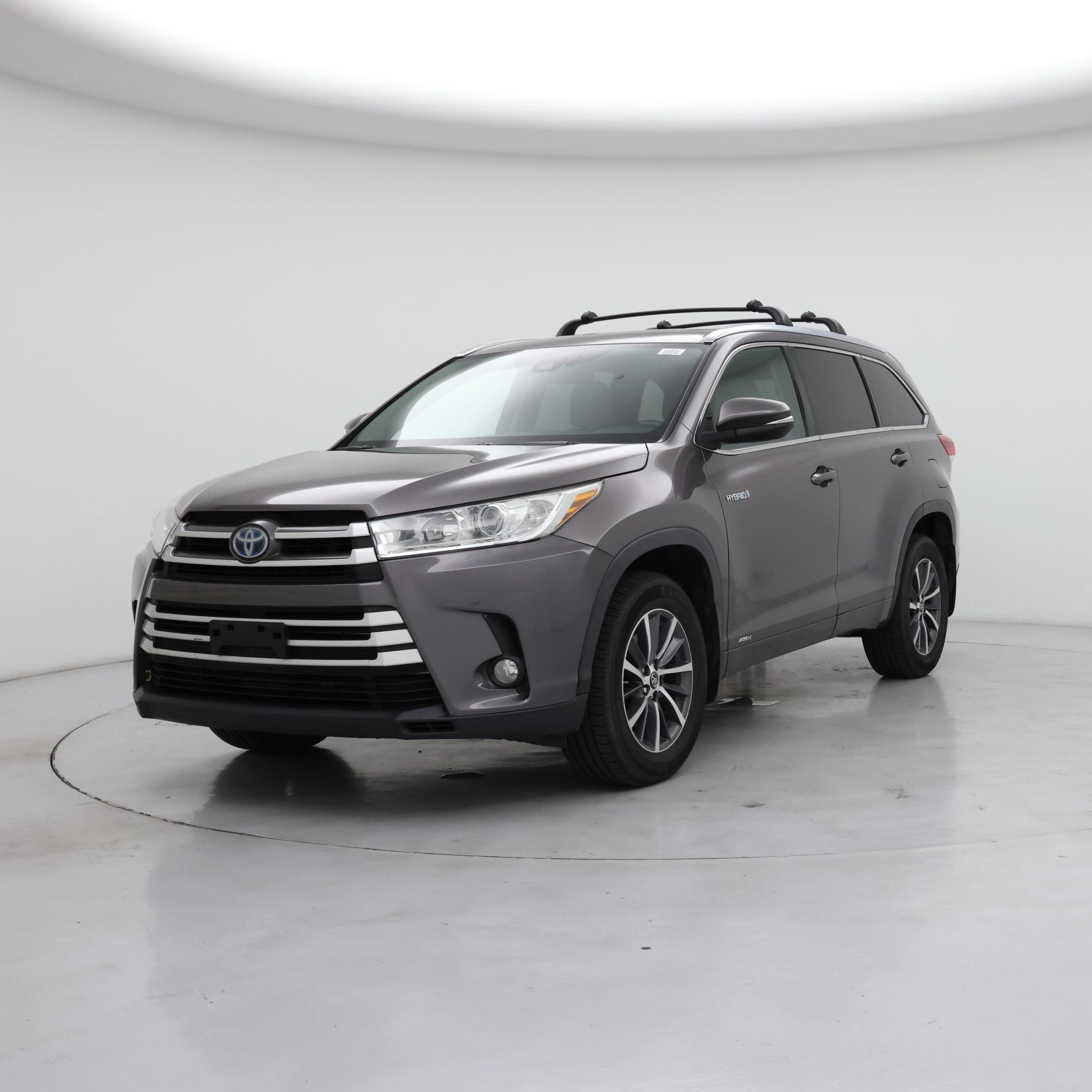 Thumbnail: 2017 Toyota Highlander - 4