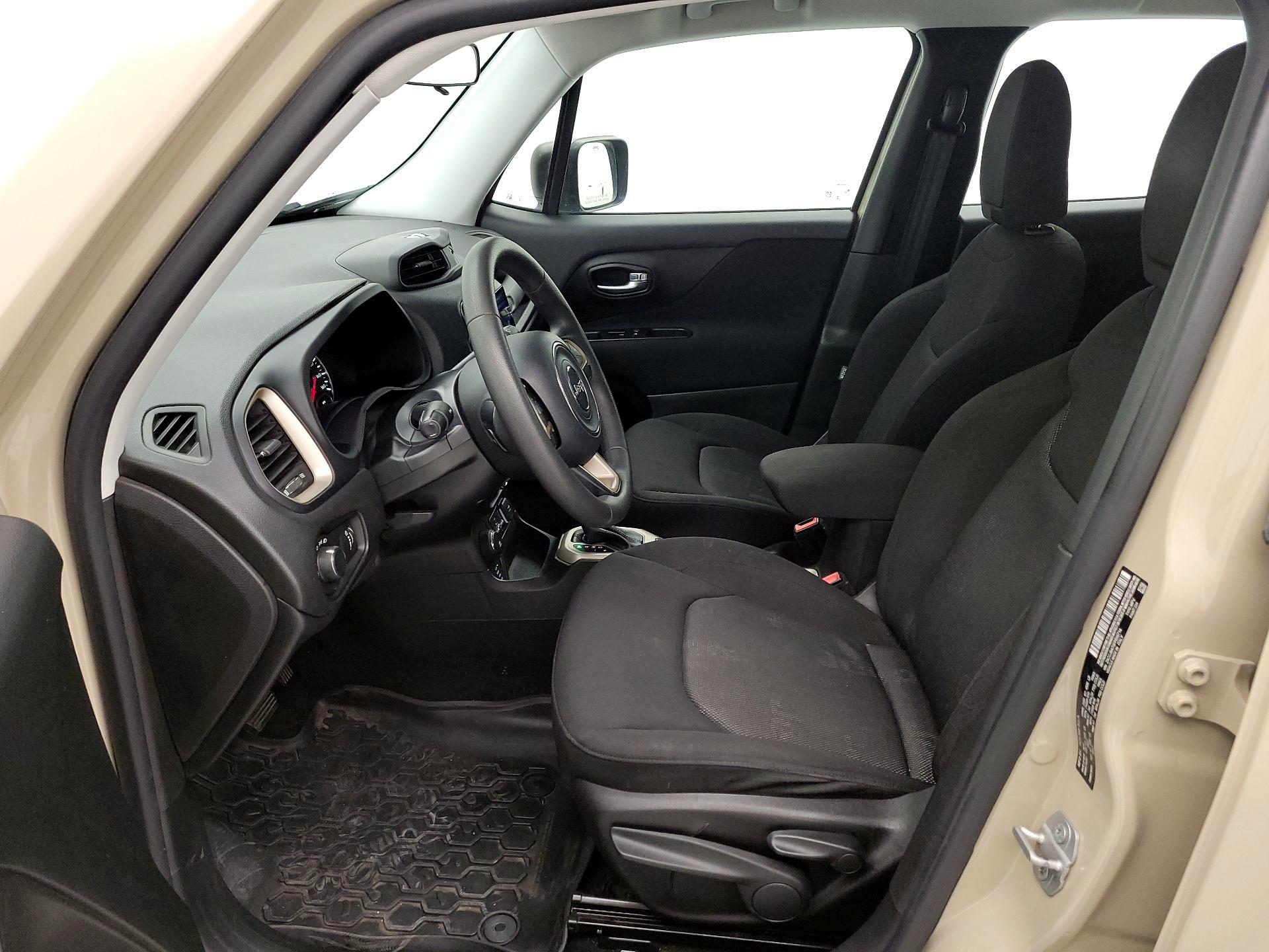 Thumbnail: 2015 Jeep Renegade - 11