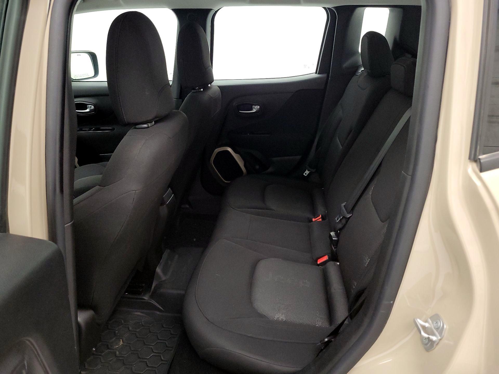Thumbnail: 2015 Jeep Renegade - 19