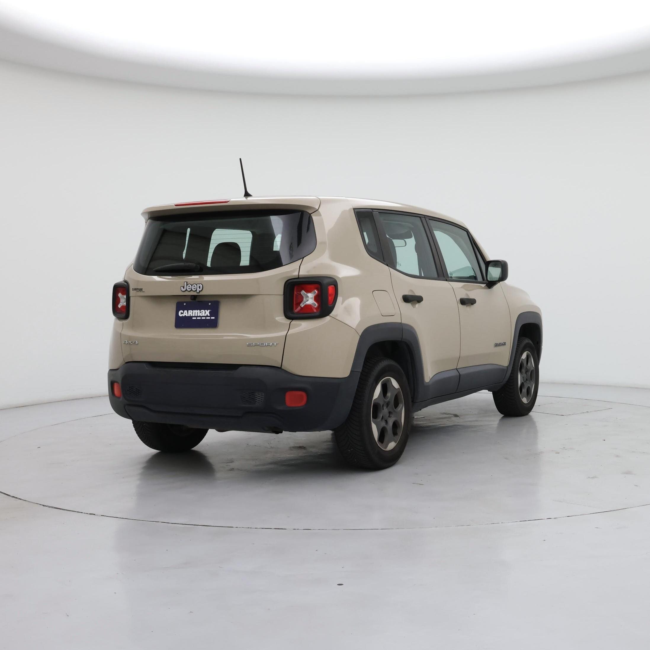 Thumbnail: 2015 Jeep Renegade - 8