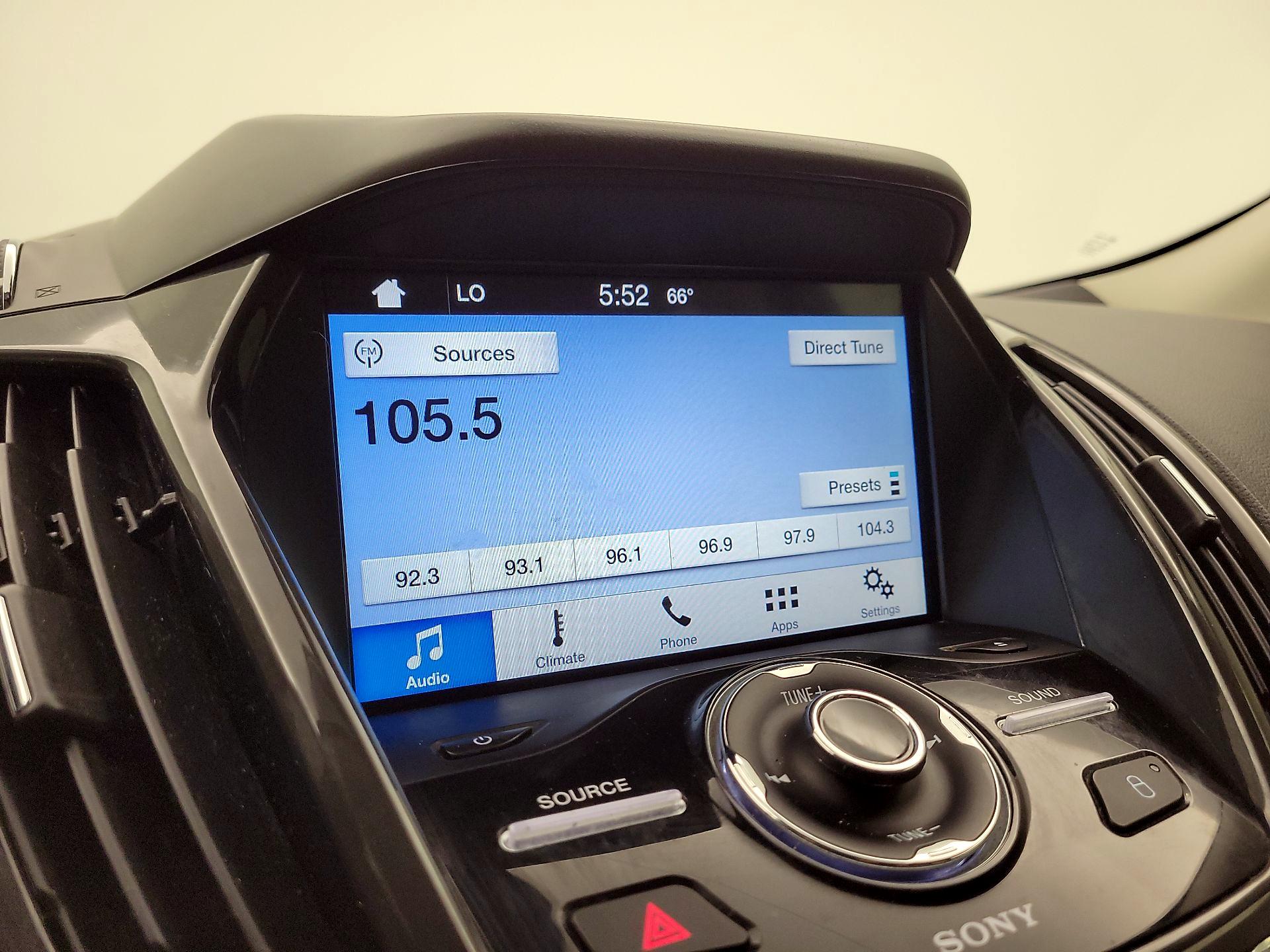 Thumbnail: 2016 Ford Escape - 15