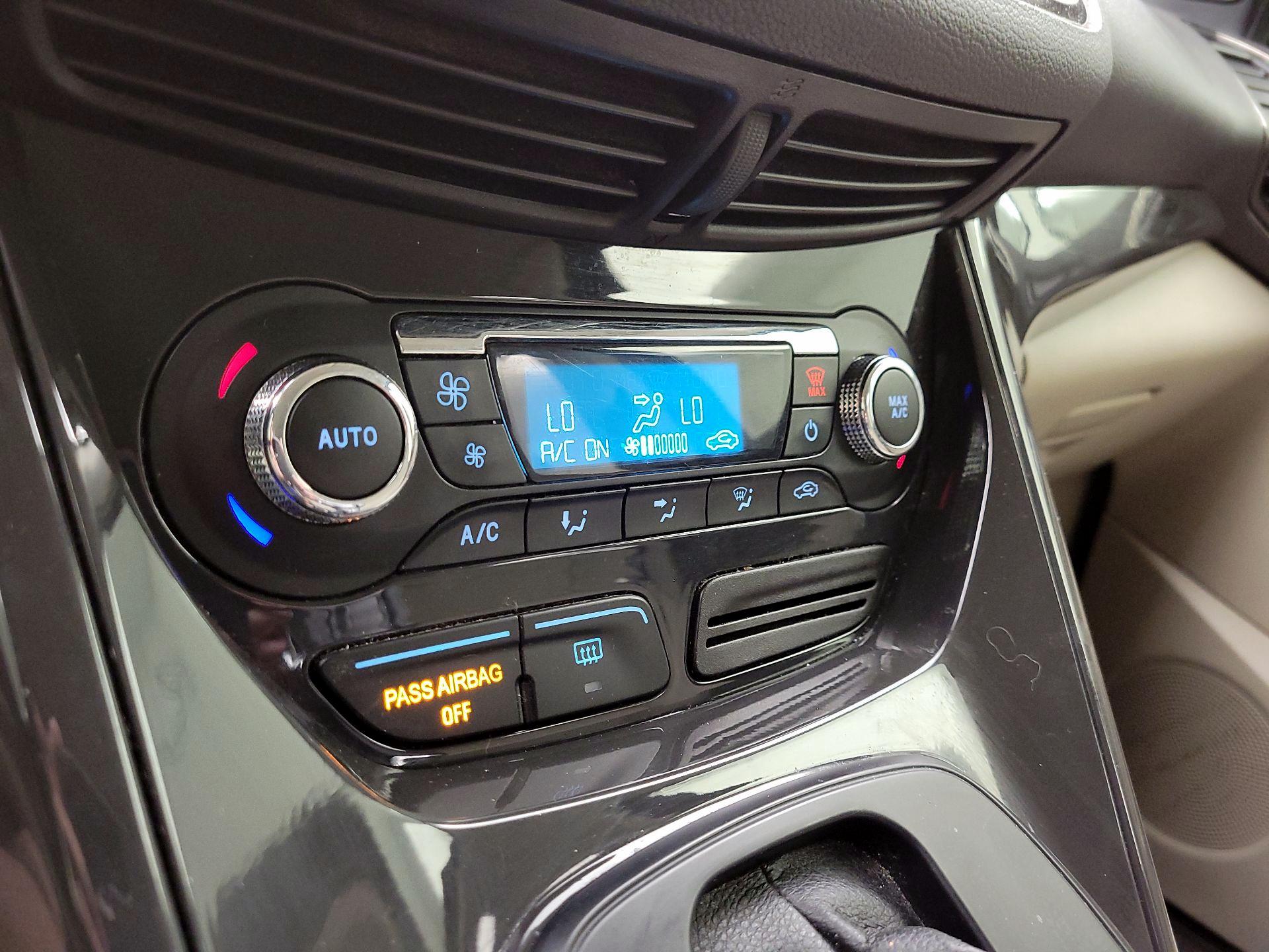 Thumbnail: 2016 Ford Escape - 16
