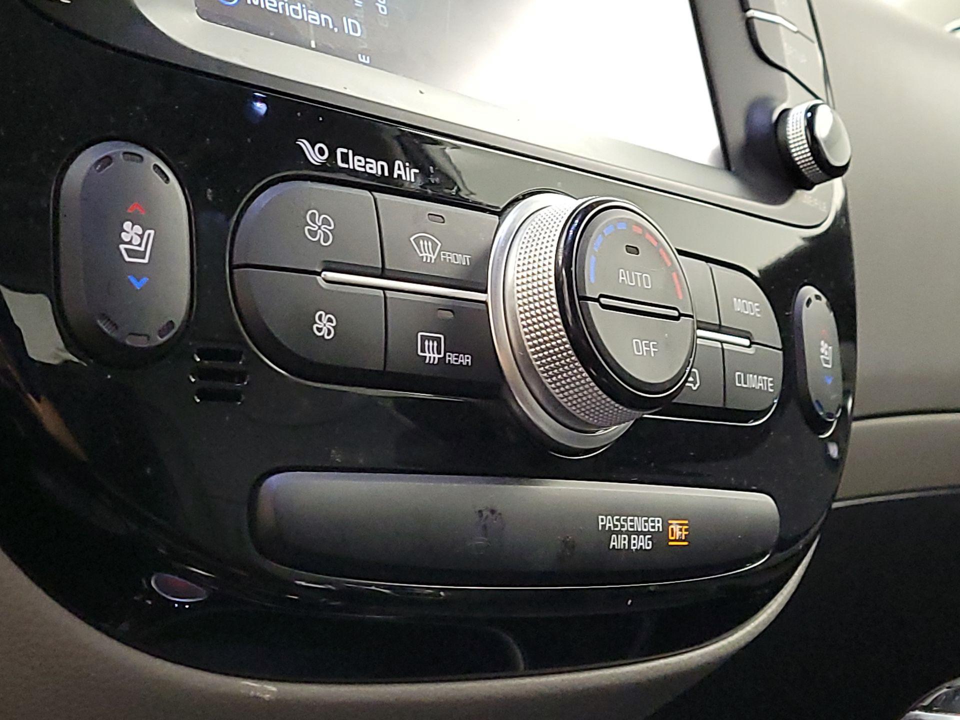 Thumbnail: 2018 Kia Soul - 17