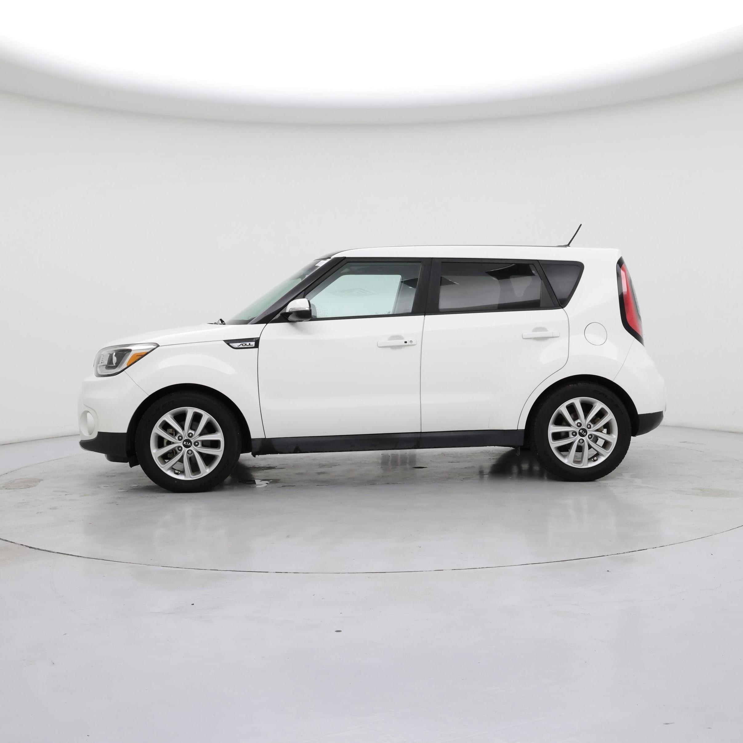 Thumbnail: 2018 Kia Soul - 3
